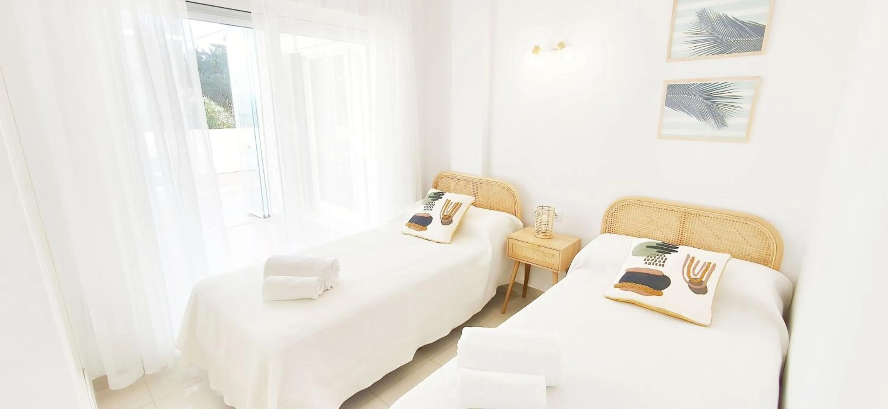 Bed in Apartamento Medina Molins by DENIA COSTA