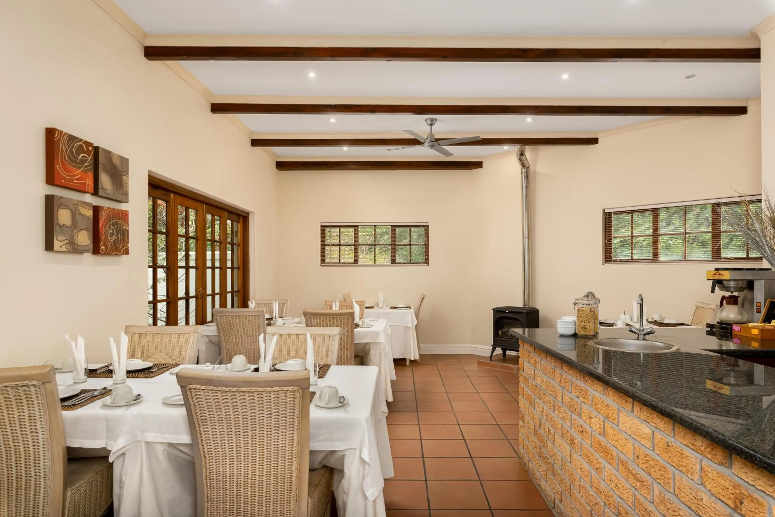 Seating area in Gable Manor by Neighbourgood