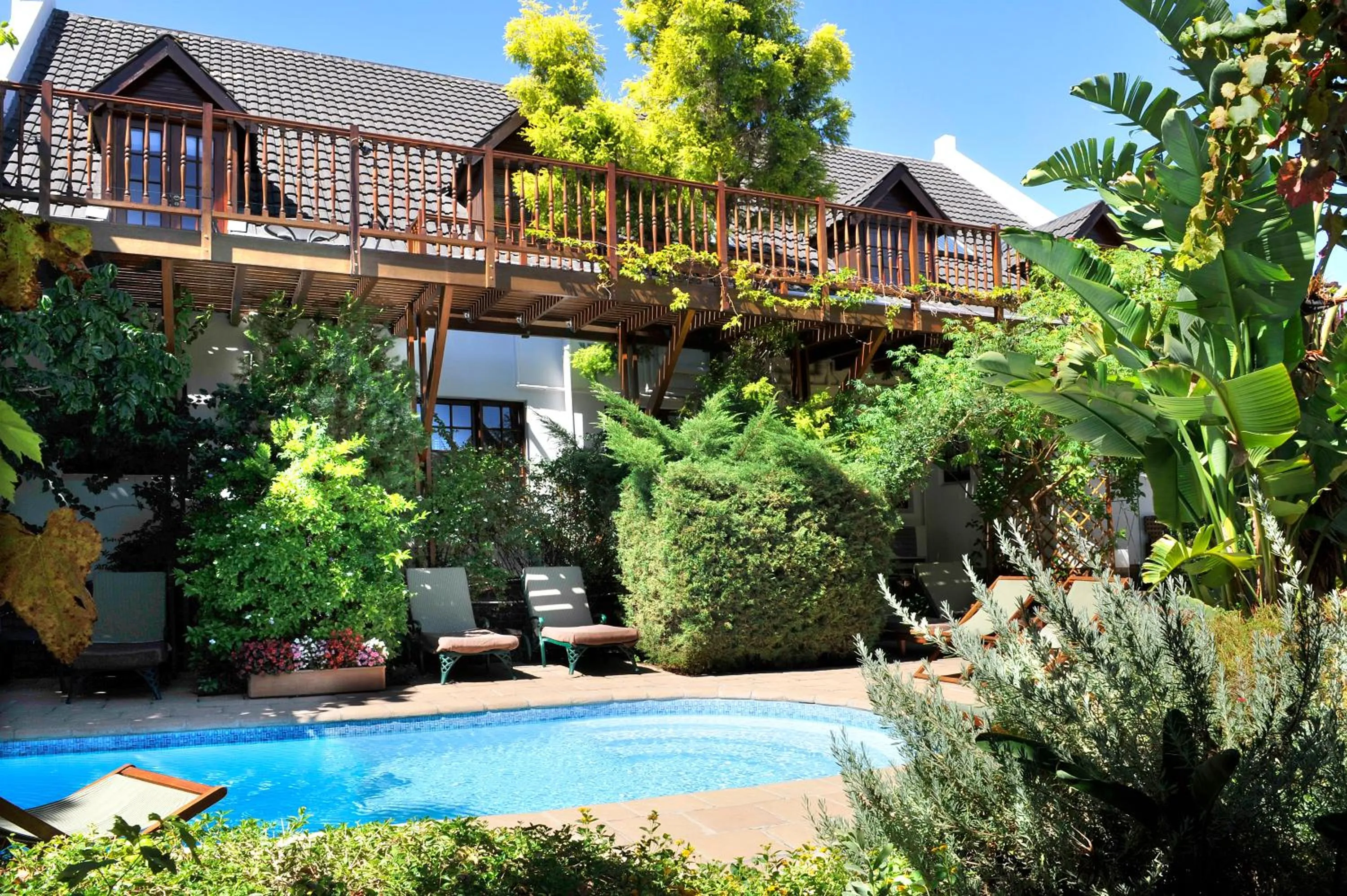 Property building in Gable Manor by Neighbourgood