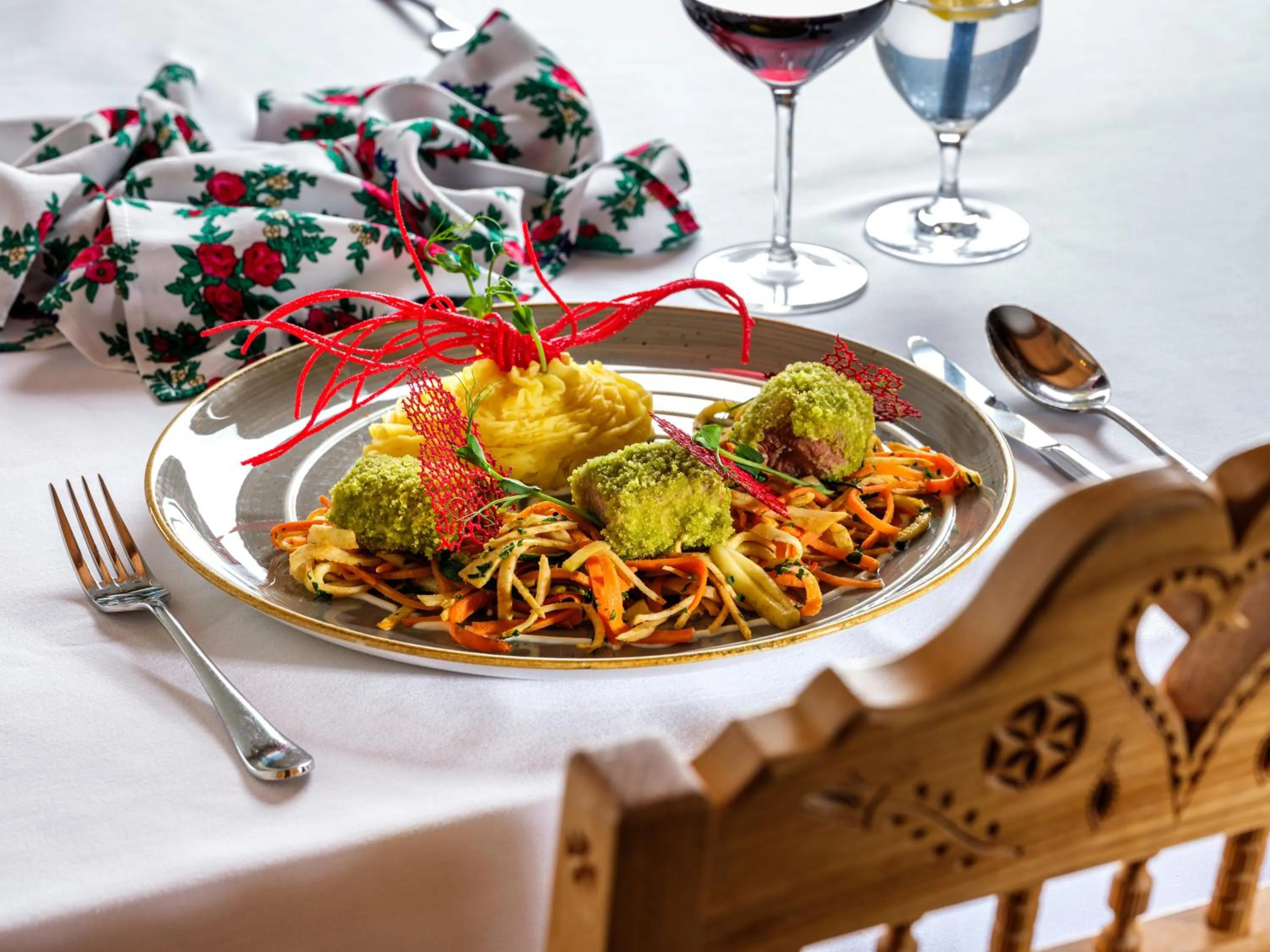 Food and drinks in Hotel Logos