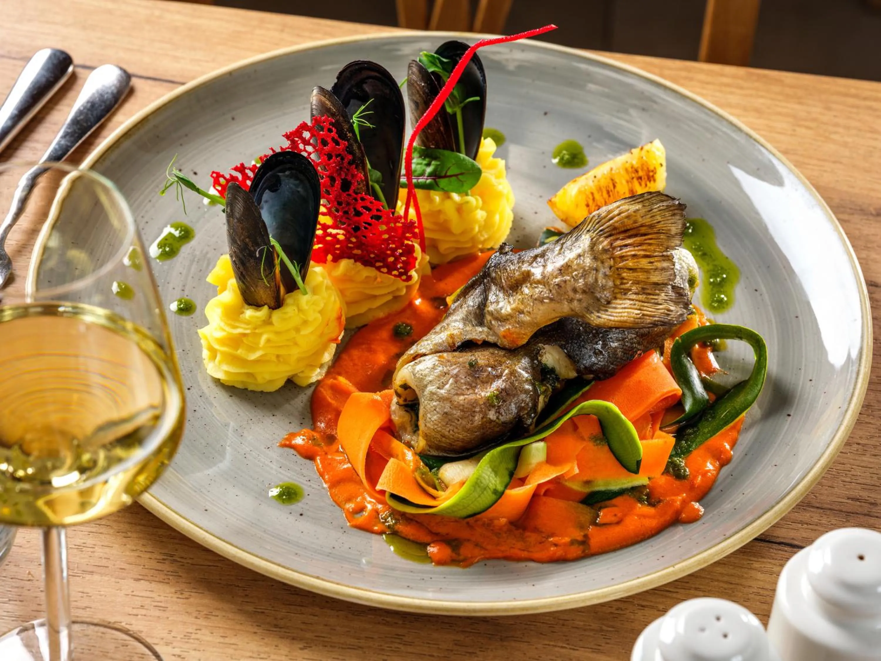 Food and drinks in Hotel Logos