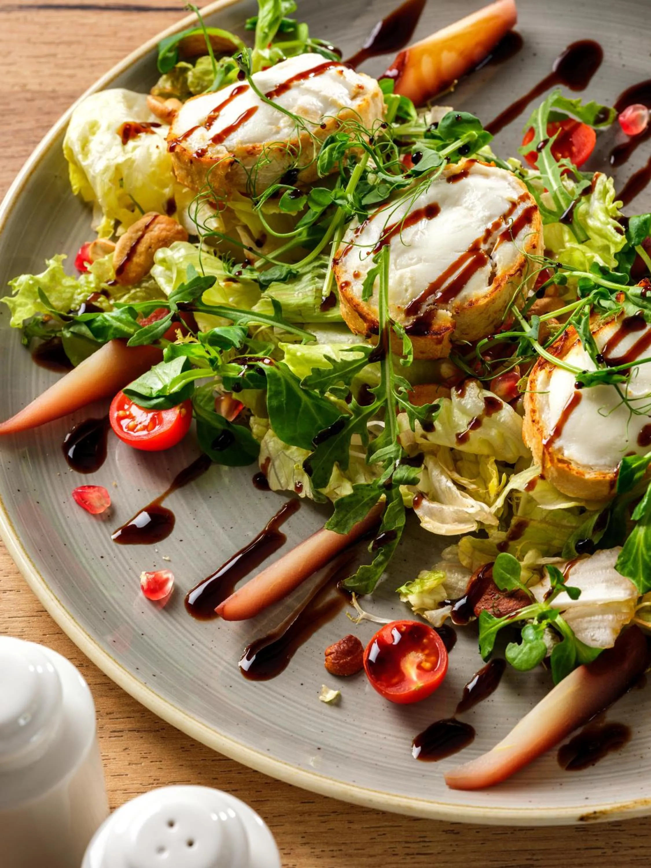 Food and drinks in Hotel Logos