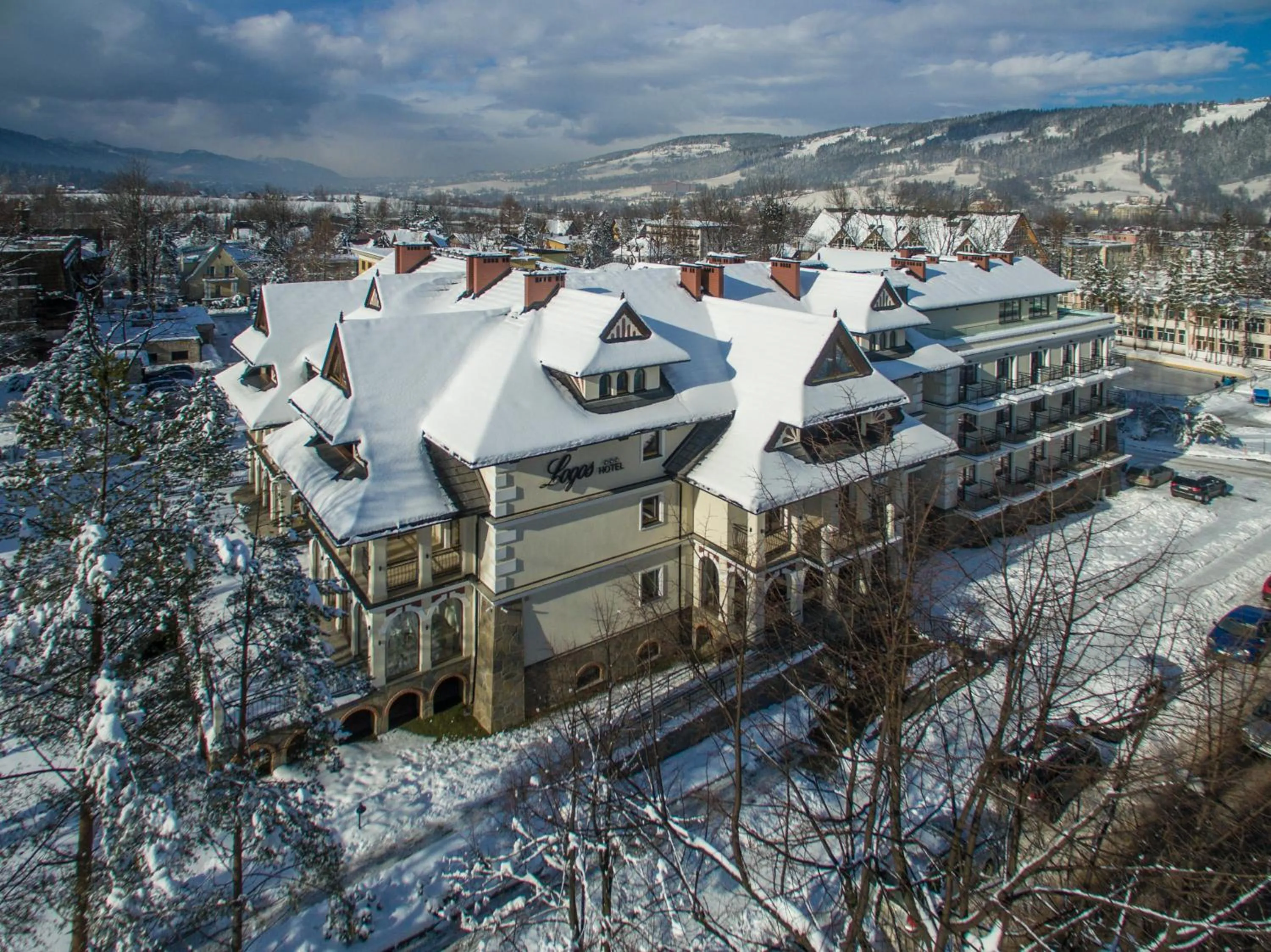 Facade/entrance in Hotel Logos