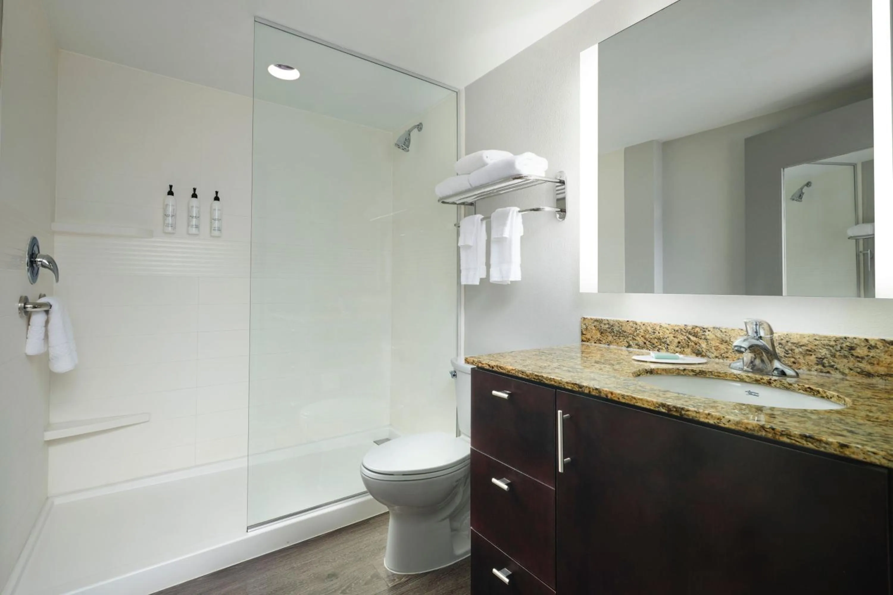 Bathroom in TownePlace Suites by Marriott Columbia Northwest/Harbison