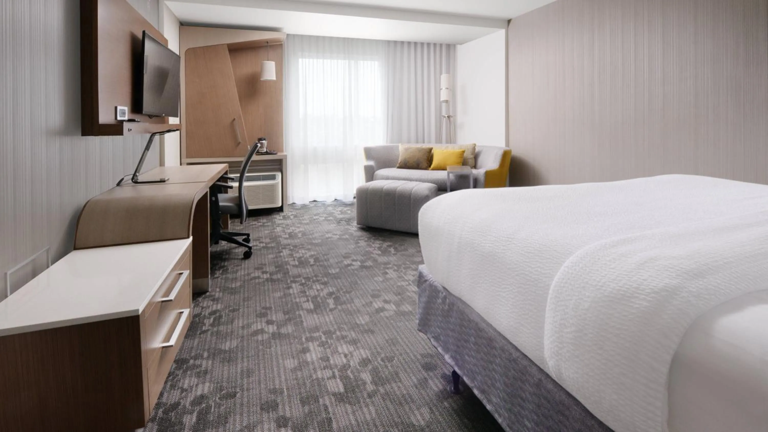 Bed in Courtyard by Marriott Dallas Plano/The Colony