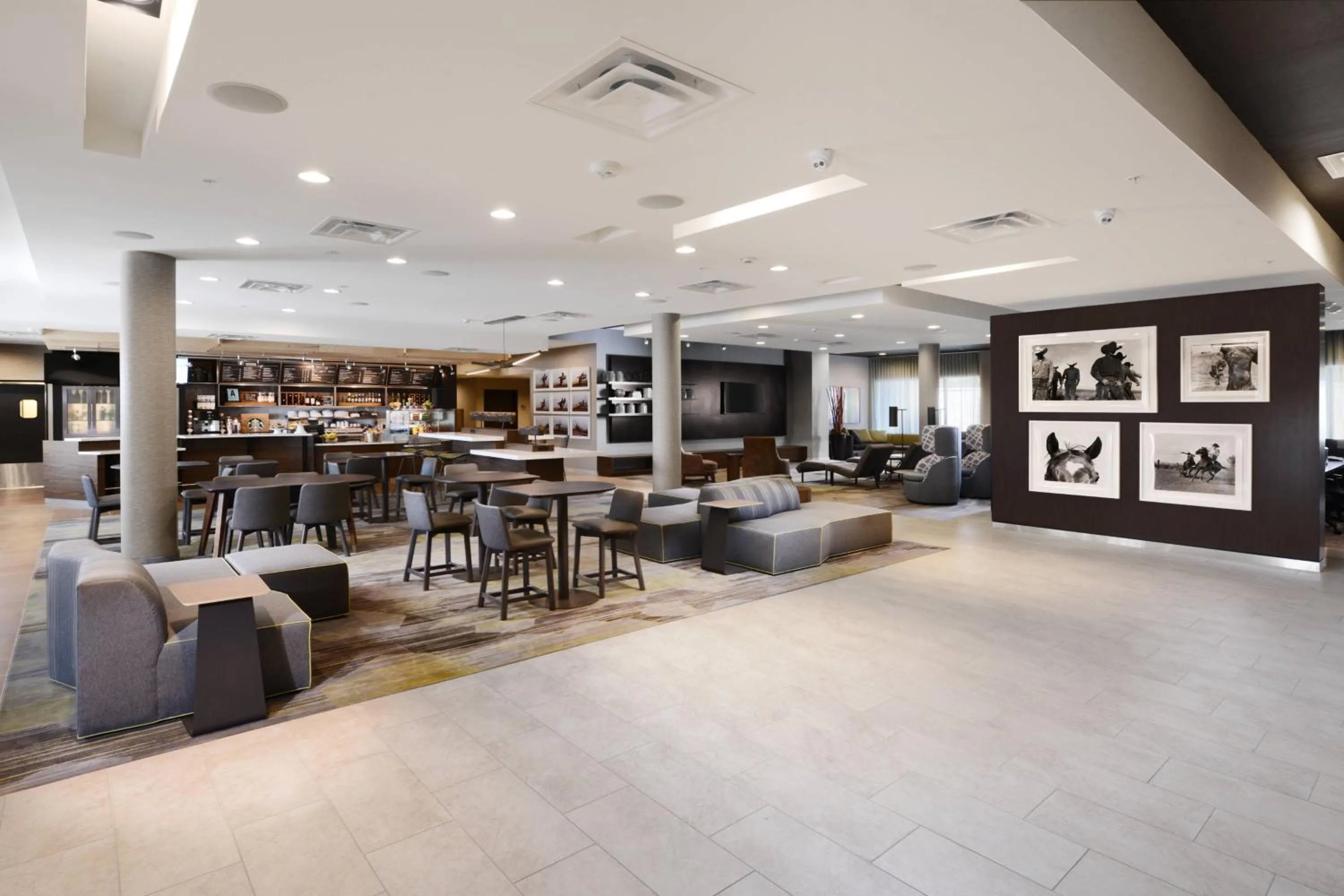 Lobby or reception in Courtyard by Marriott Dallas Plano/The Colony