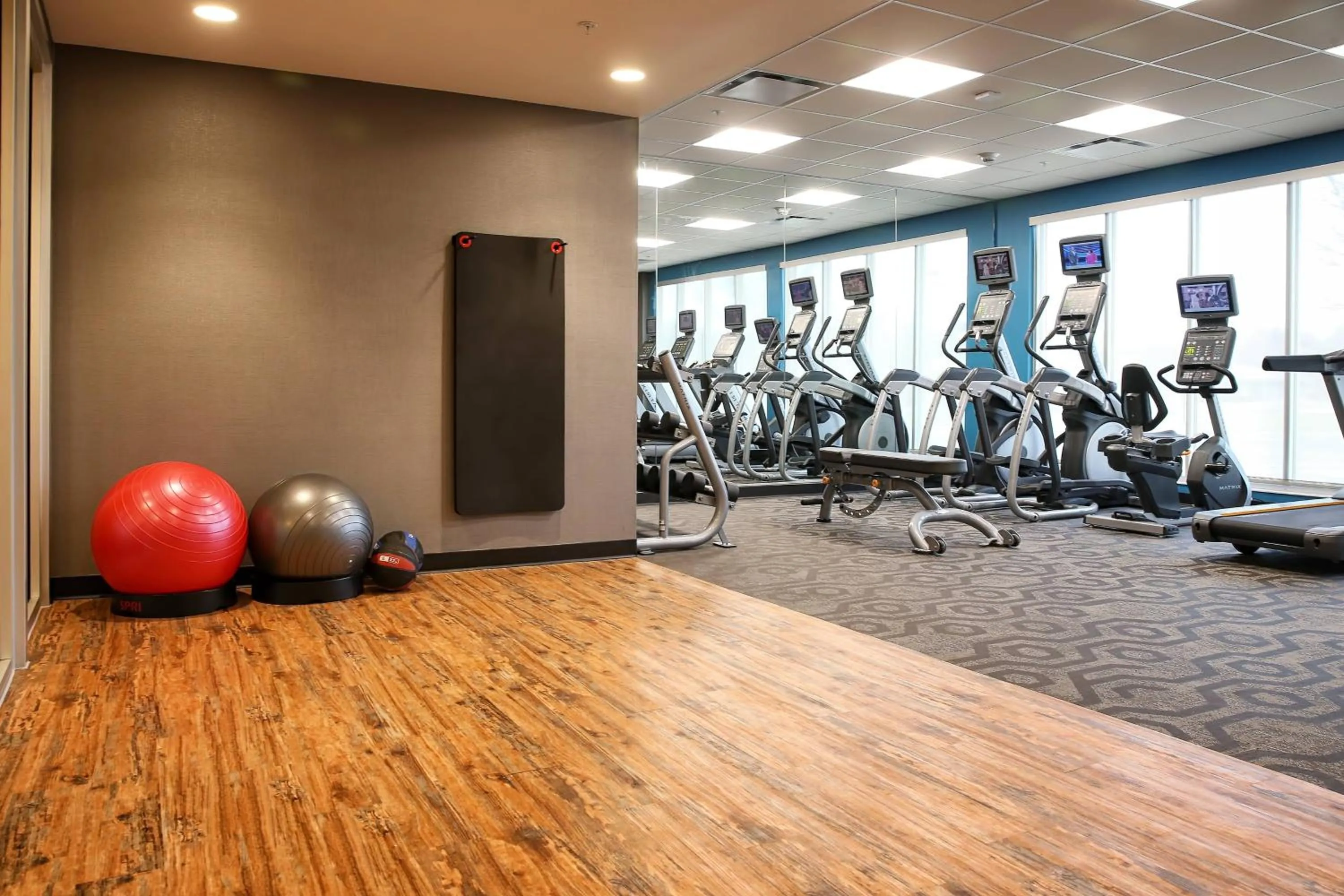 Fitness centre/facilities in Fairfield Inn & Suites by Marriott Madison Verona