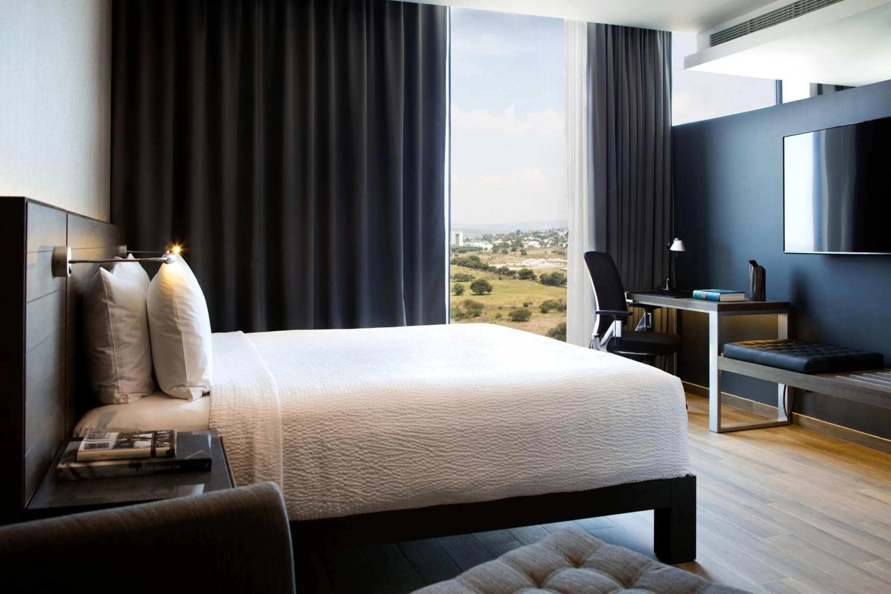 Photo of the whole room, Bed in AC Hotel Queretaro Antea