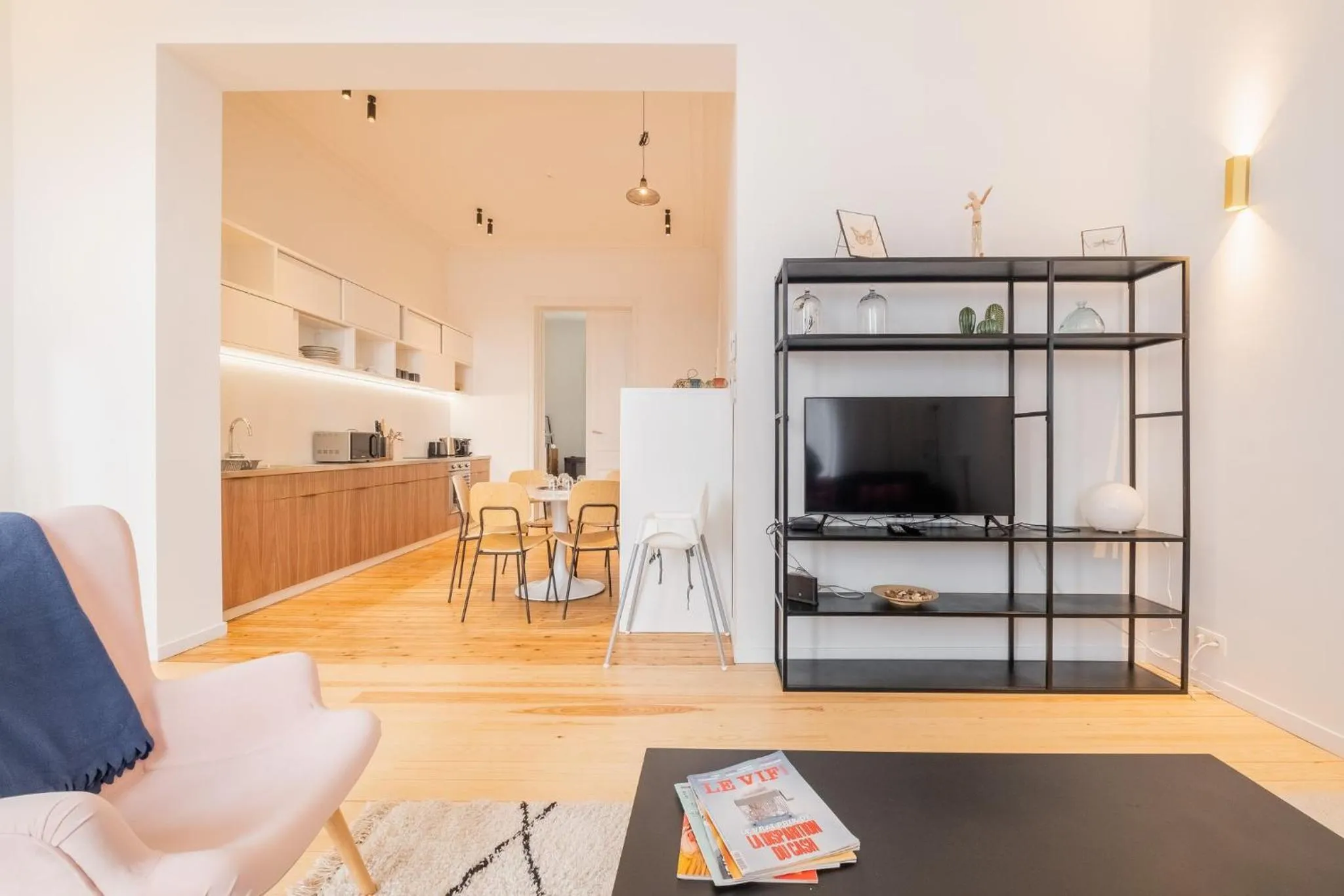 New Apartment center of Trendy St Gille