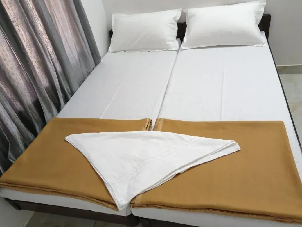 Single Room - single occupancy in GG Residency Single Room - single occupancy in GG Residency