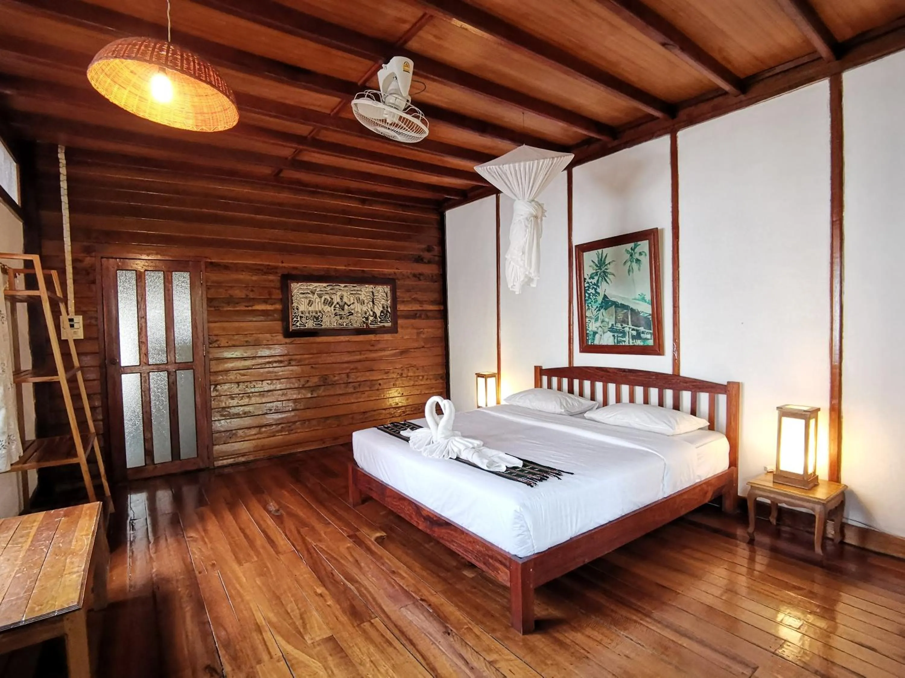Bed in Tadlo Lodge