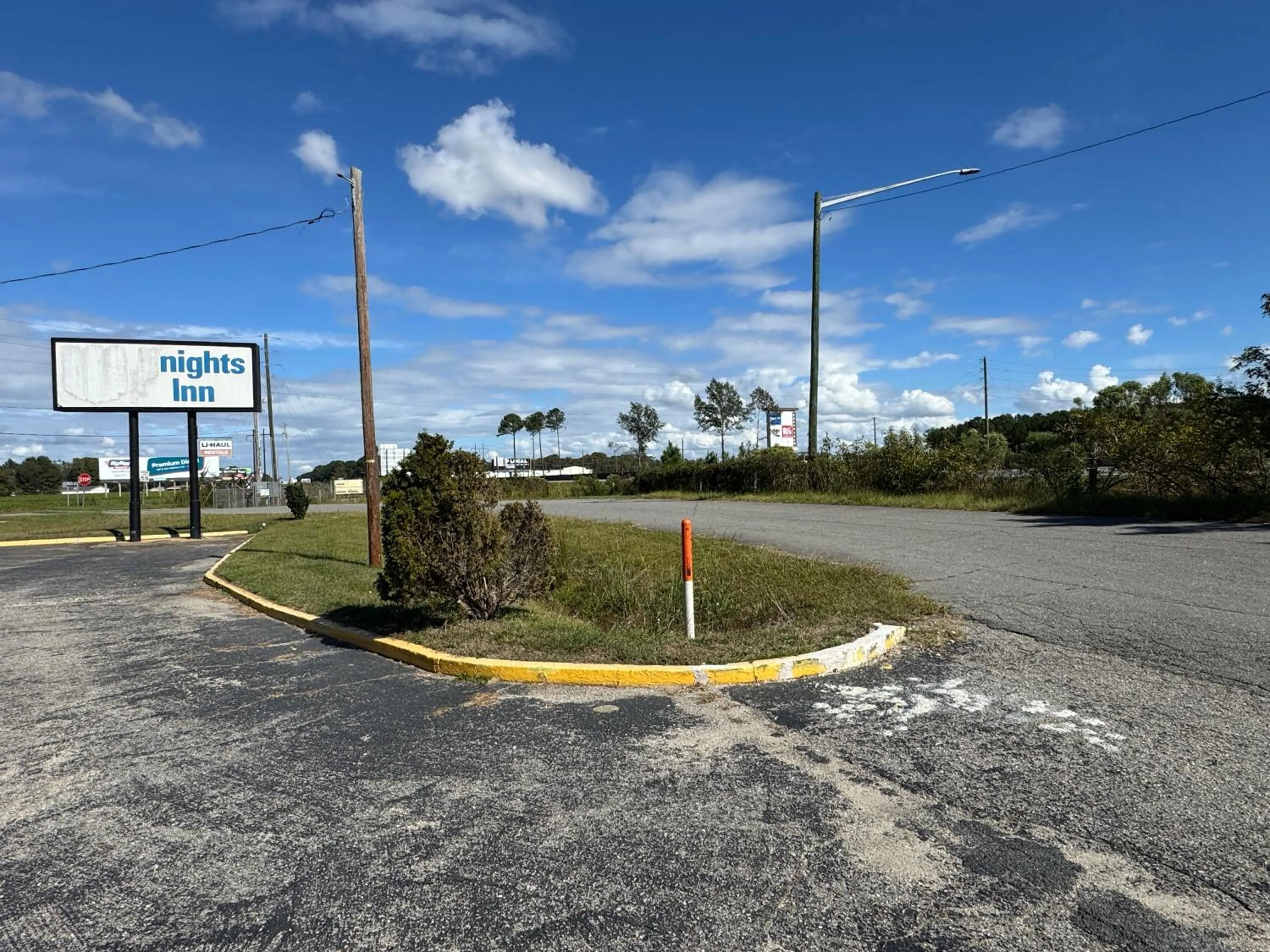 Parking in Night Inn by Hotel O Selma I 95