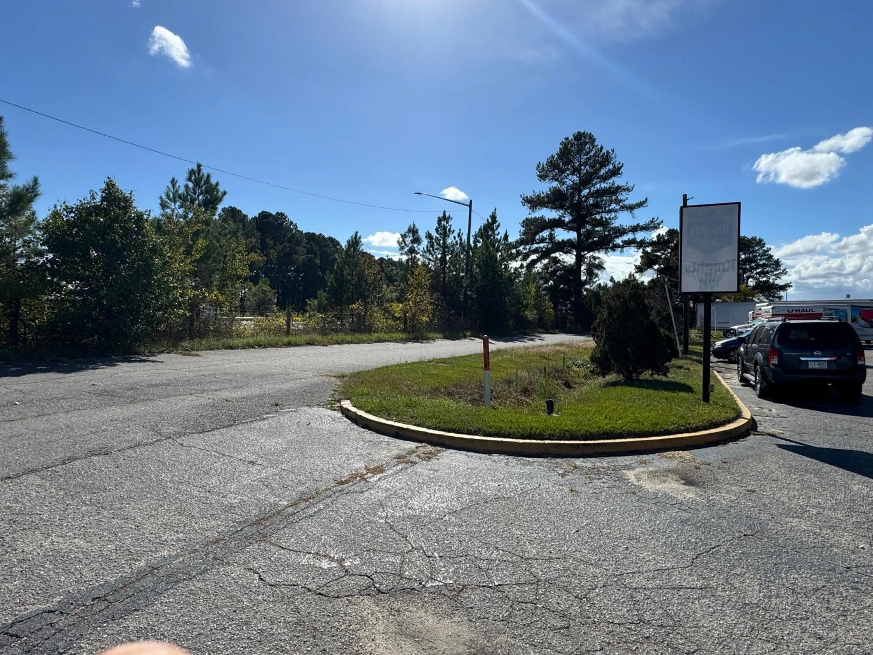 Parking in Night Inn by Hotel O Selma I 95