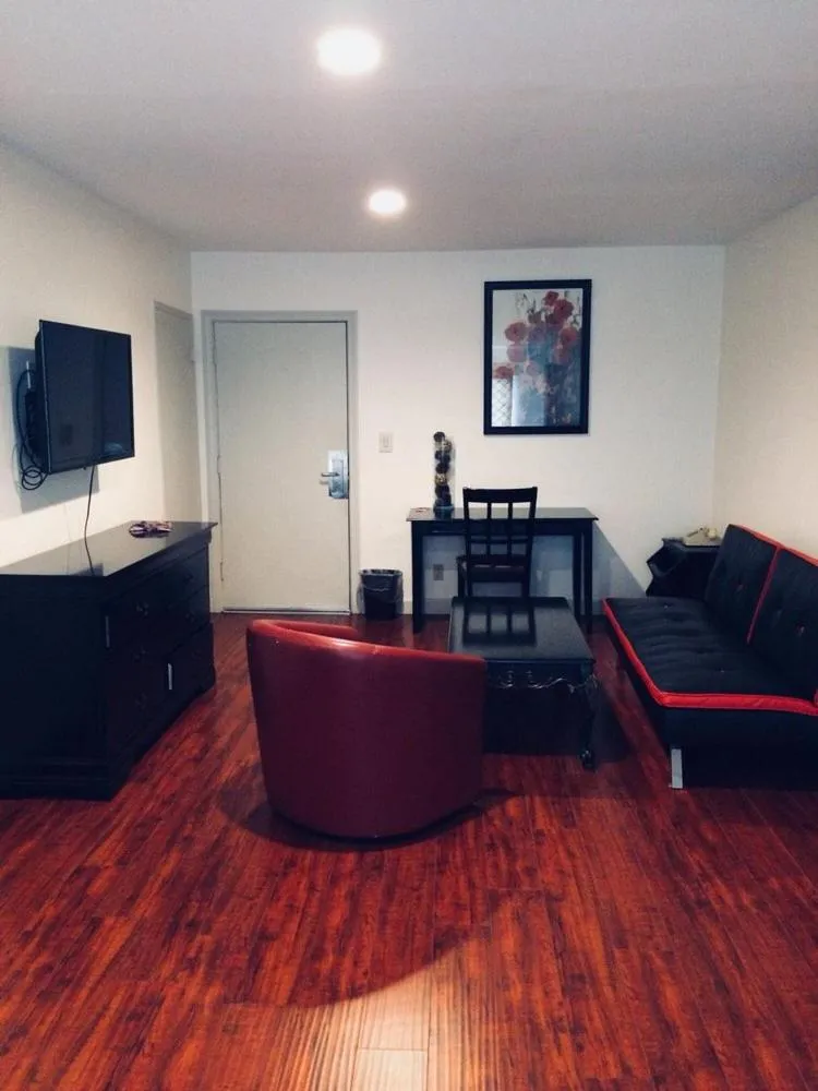 Akua Inn & Suites - Anaheim - Fullerton