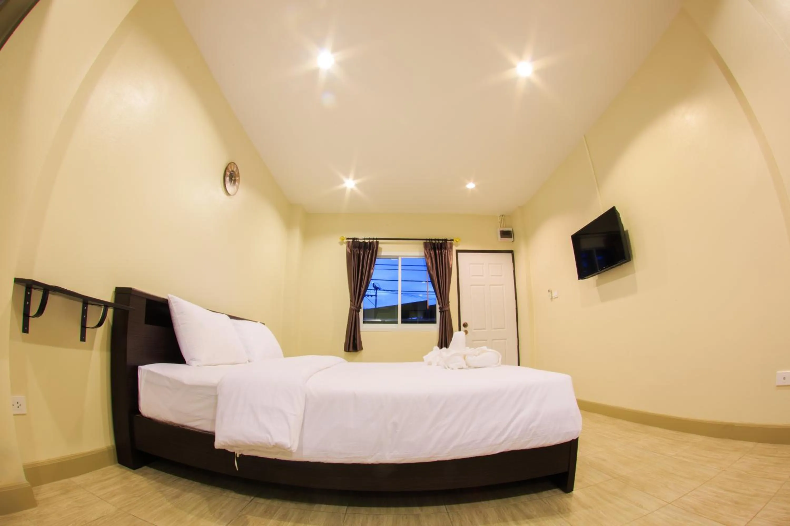 Photo of the whole room, Bed in Me Dream Residence