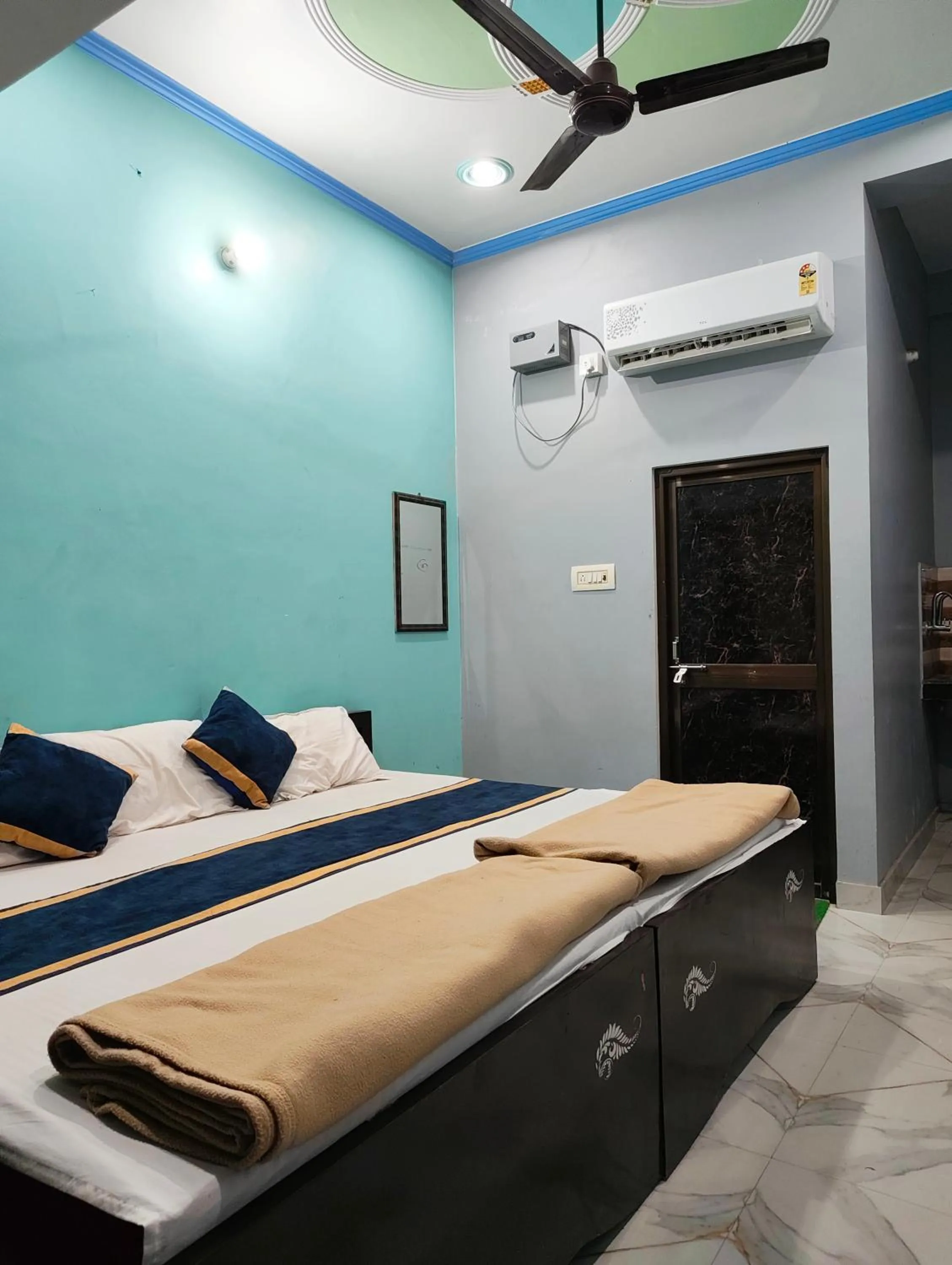 Bed in Shri Sita Vallabh pad Chhaya