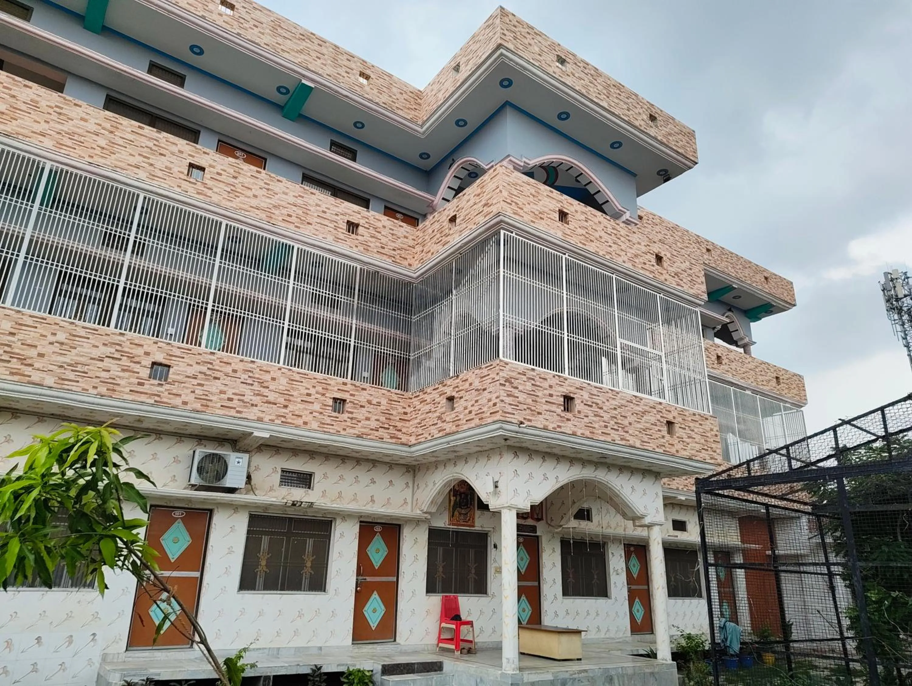 Shri Sita Vallabh pad Chhaya