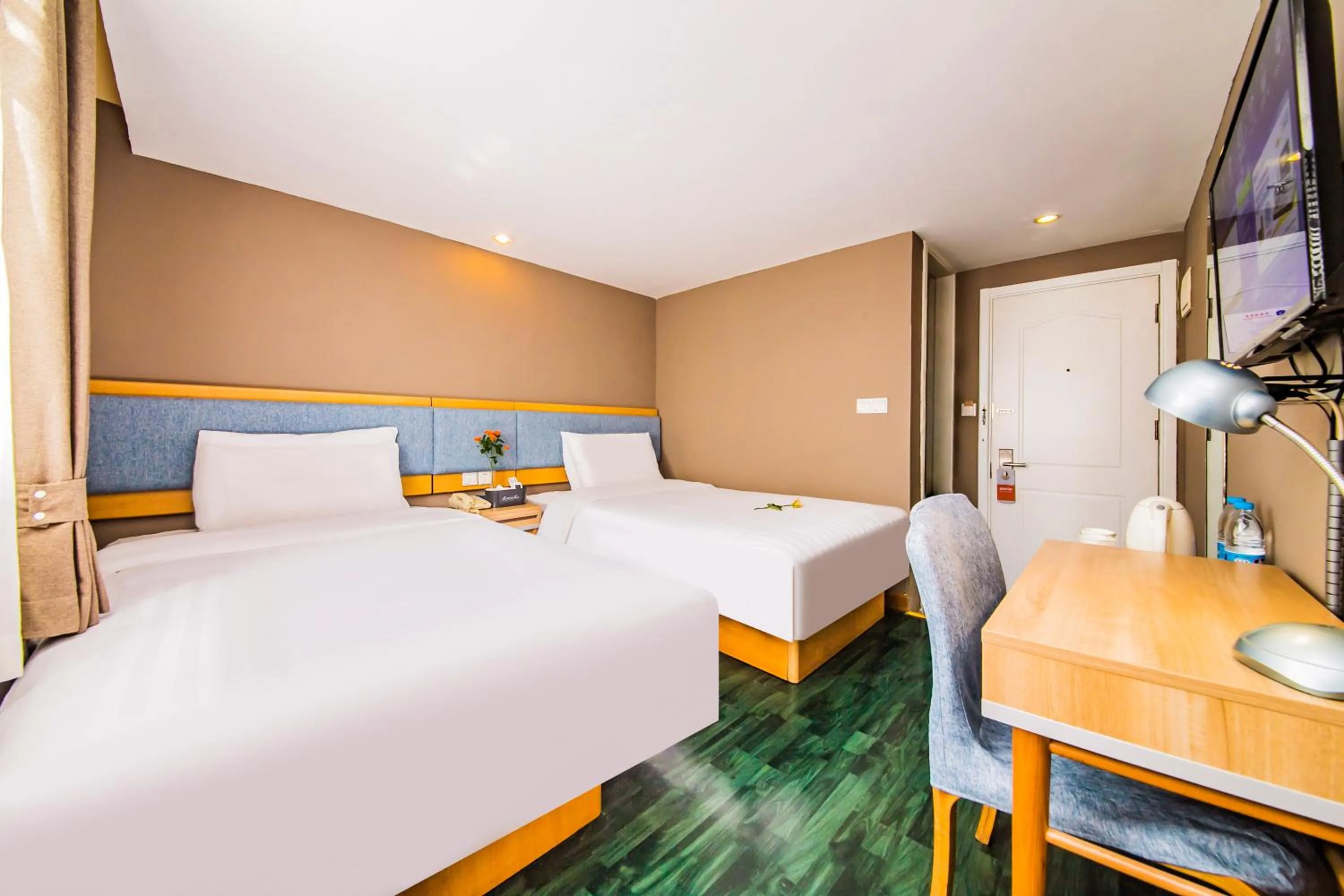 Bed in Home Inn Changsha Railway Station Bayi Road