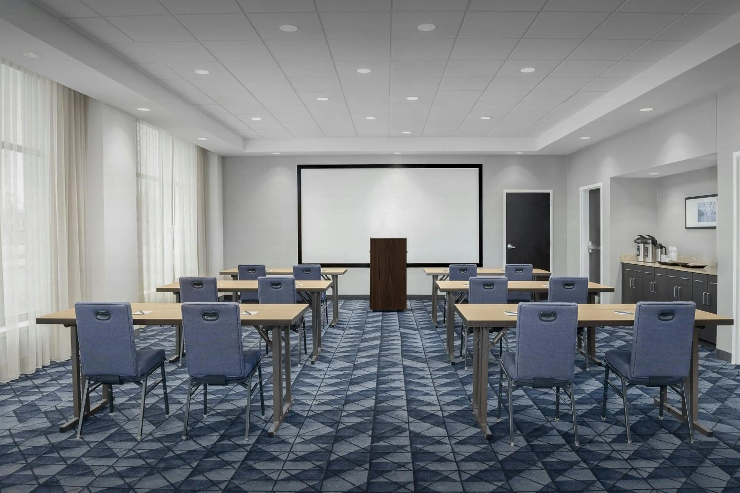 Meeting/conference room in Courtyard by Marriott Muncie at Horizon Convention Center