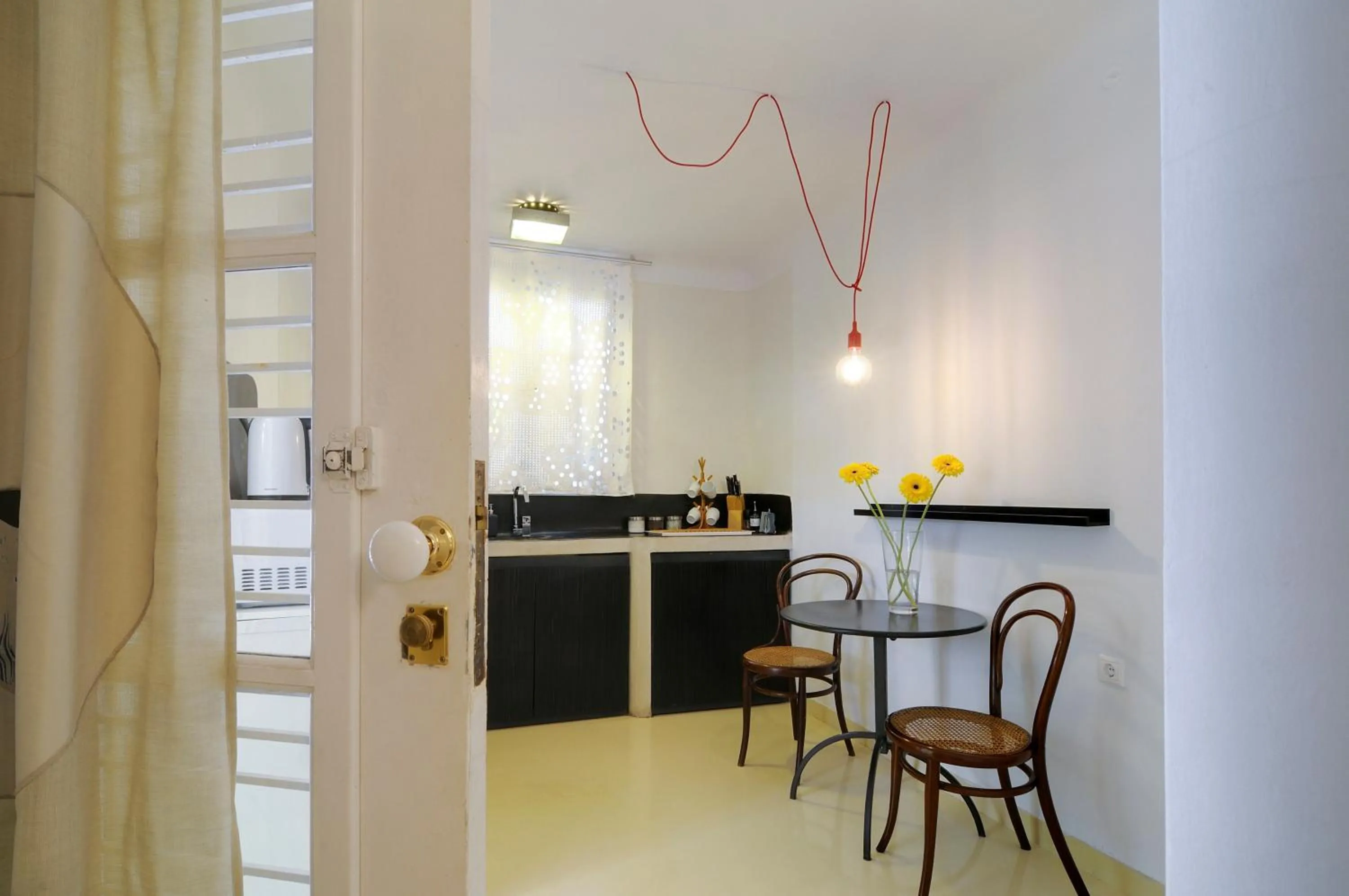 Kitchen or kitchenette in Athens Green Apartments