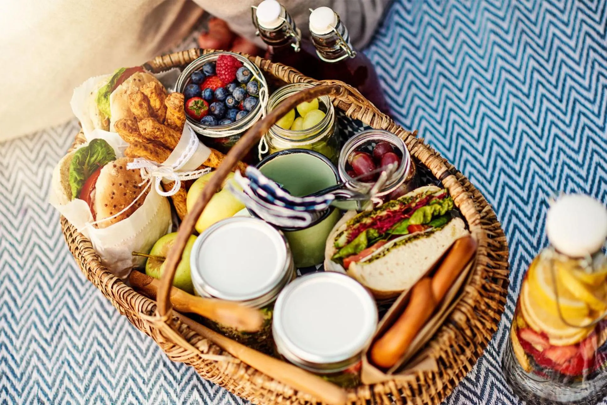 Breakfast in Athens Green Apartments