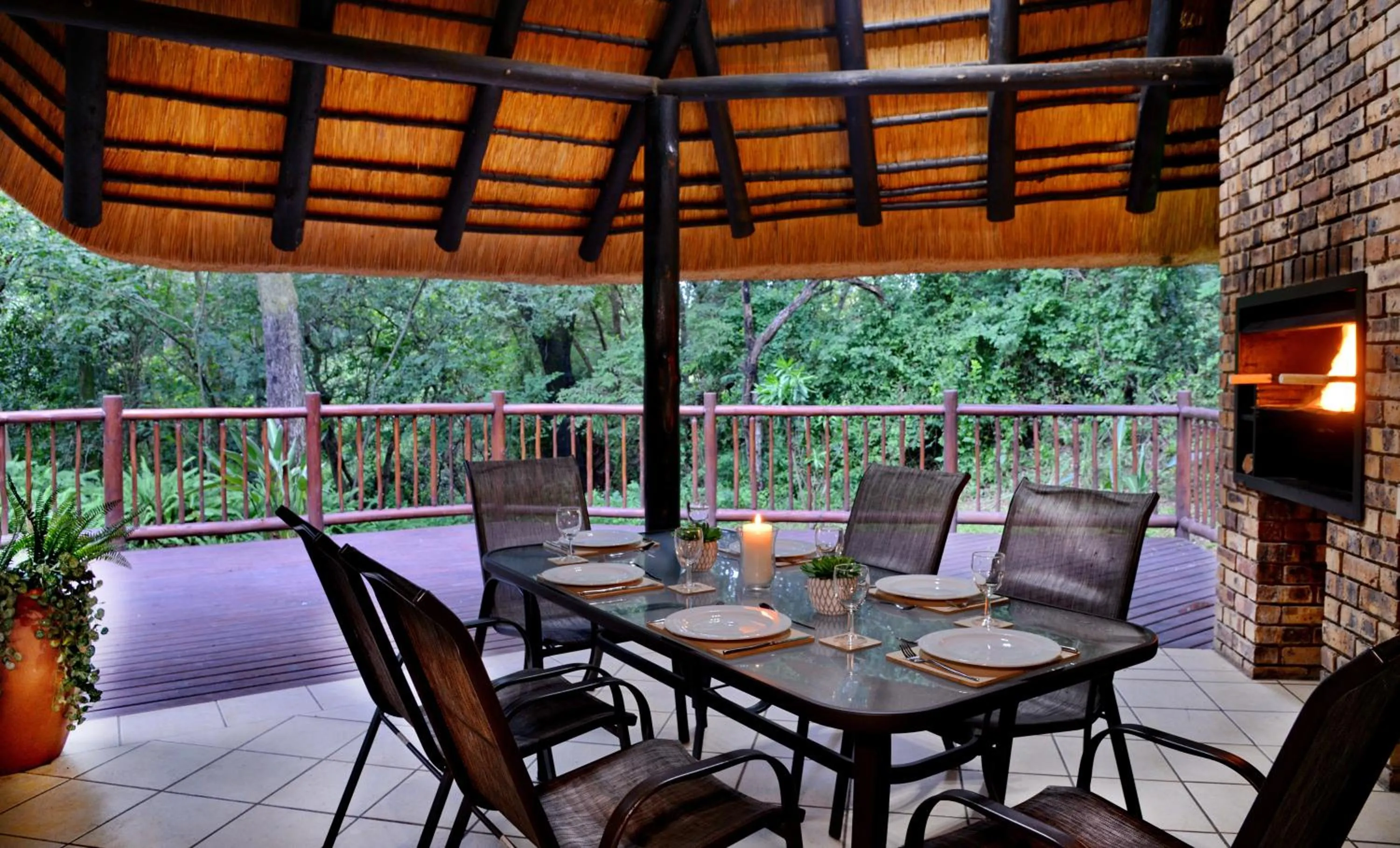 Cambalala - Luxury Units - in Kruger Park Lodge - Serviced Daily, Free Wi-Fi