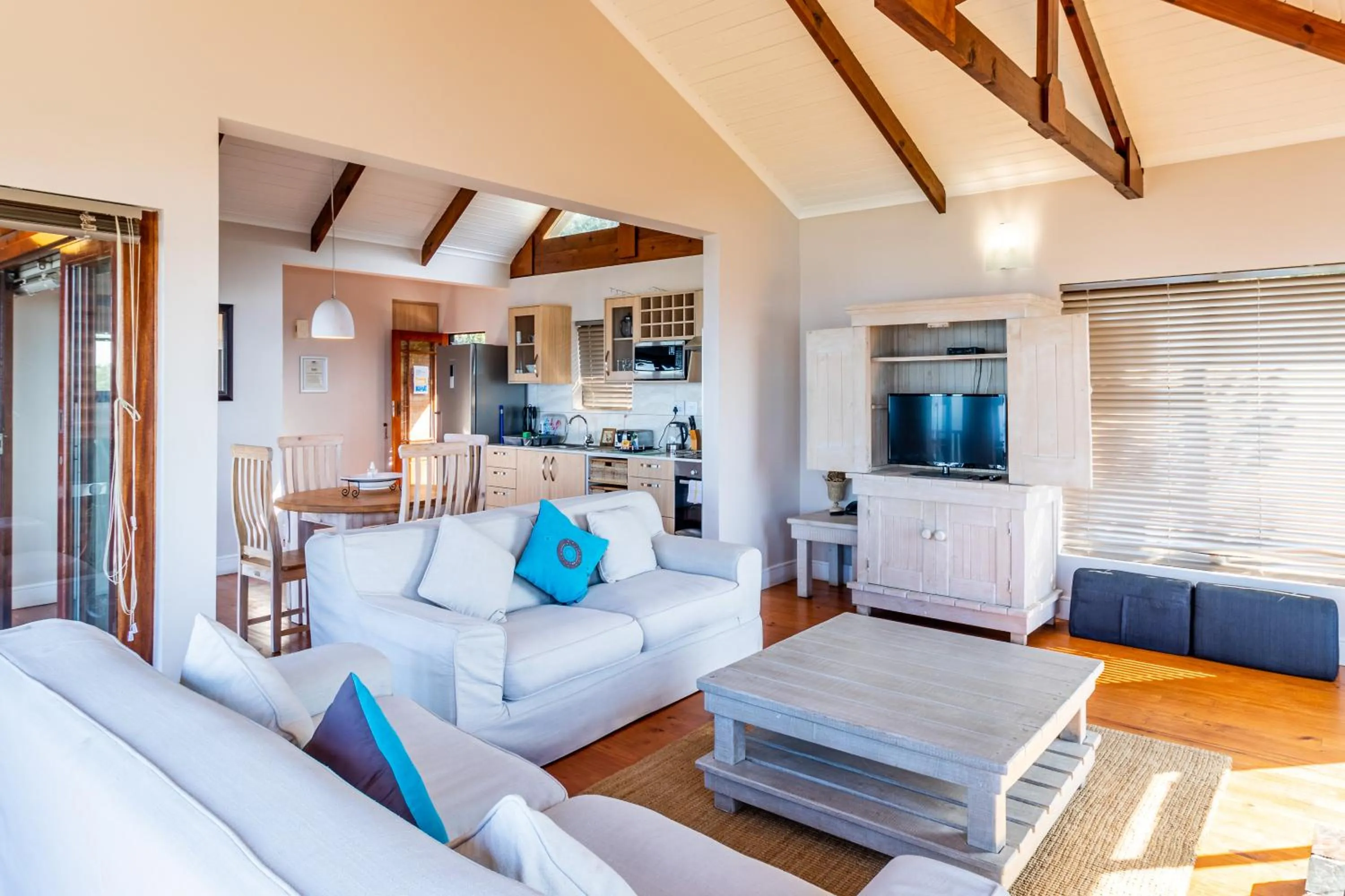 Living room in Boardwalk Lodge – Self-Catering