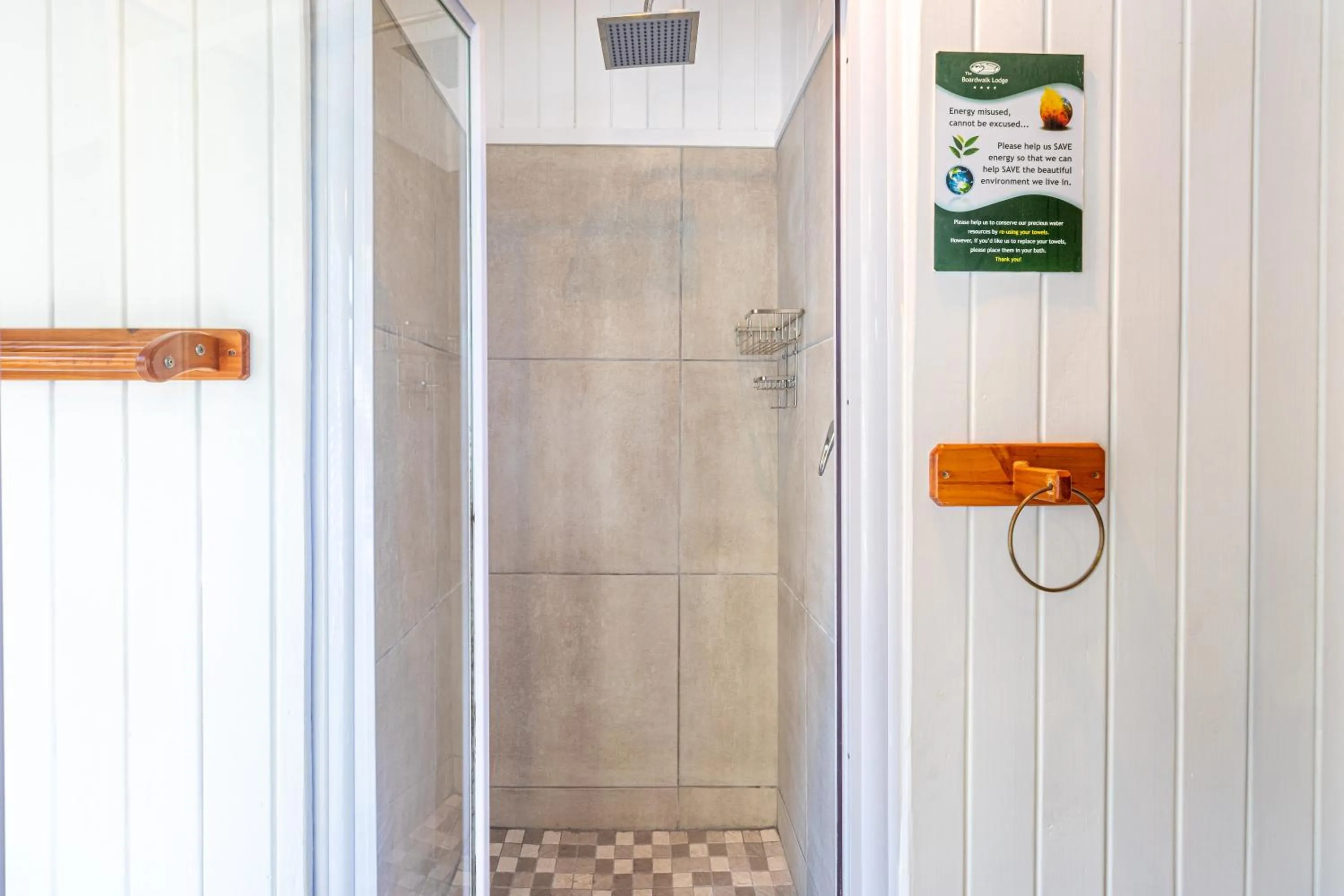 Bathroom in Boardwalk Lodge – Self-Catering