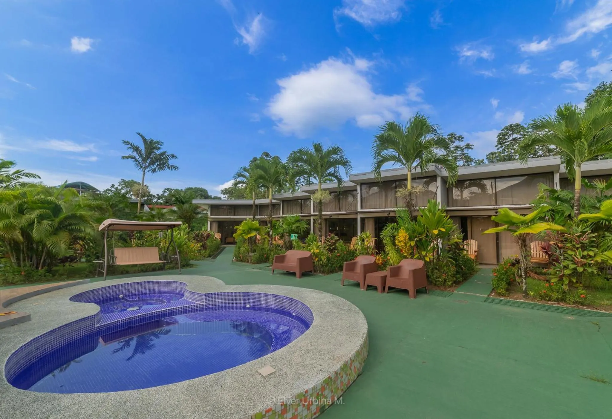 Swimming pool in Hotel Secreto La Fortuna