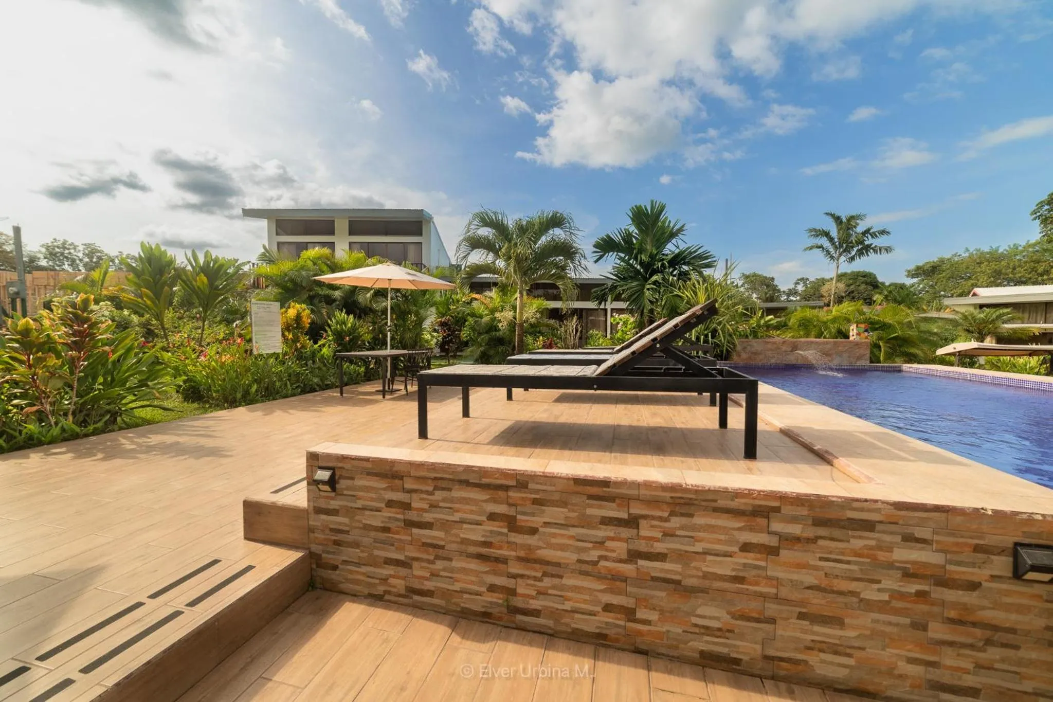 Swimming pool in Hotel Secreto La Fortuna