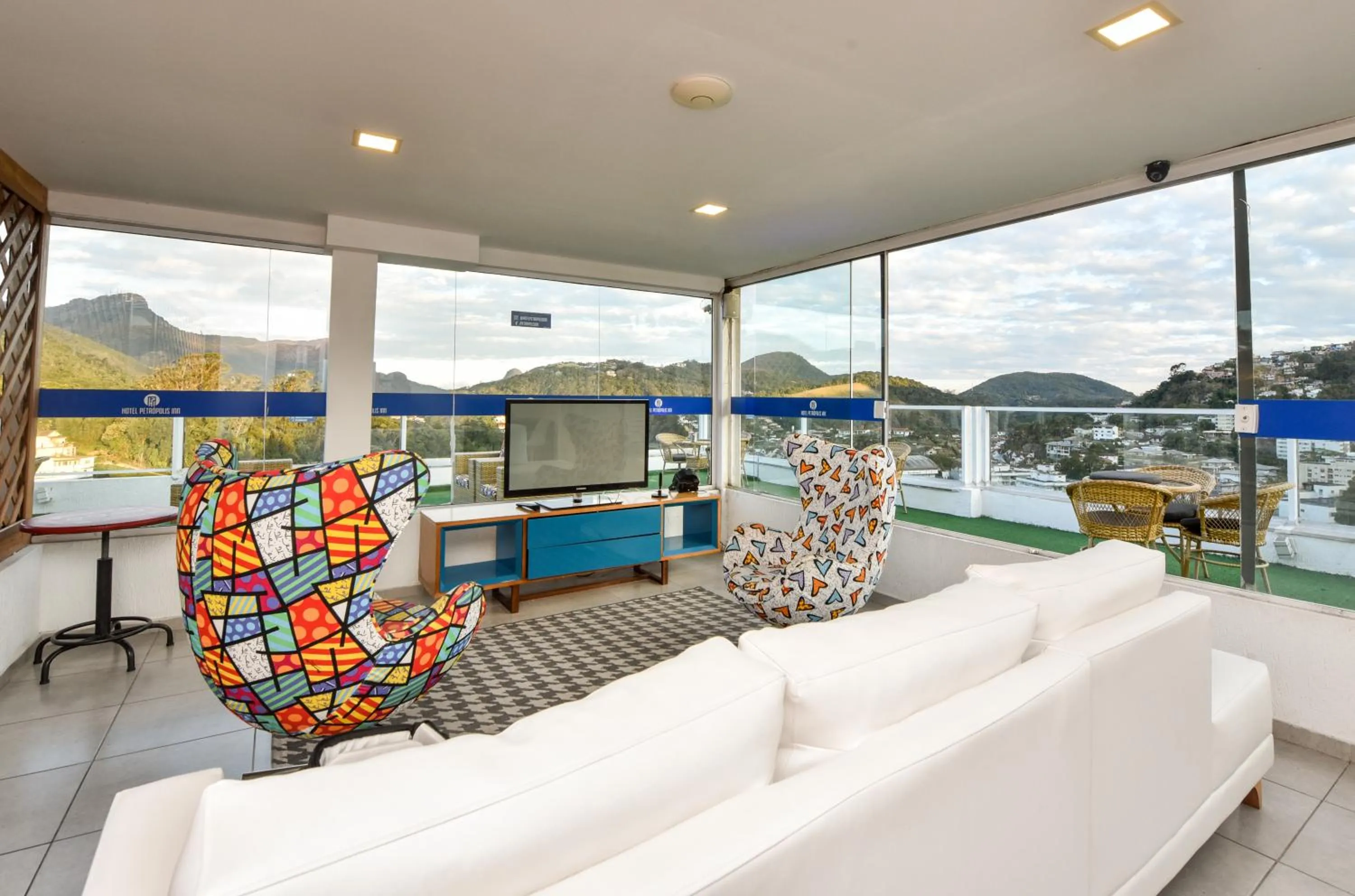 Balcony/Terrace in Hotel Petropolis Inn