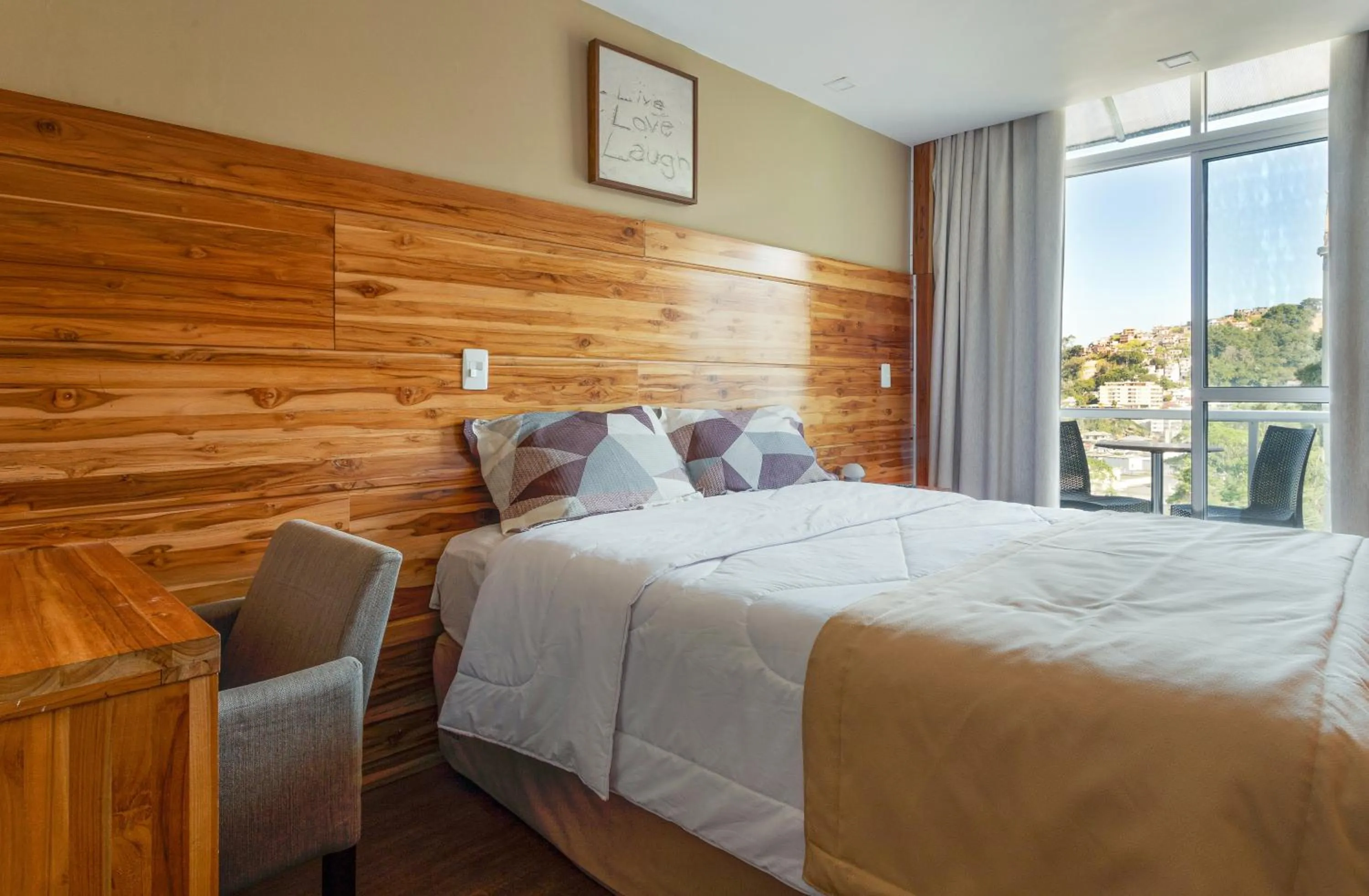 Bedroom, Bed in Hotel Petropolis Inn