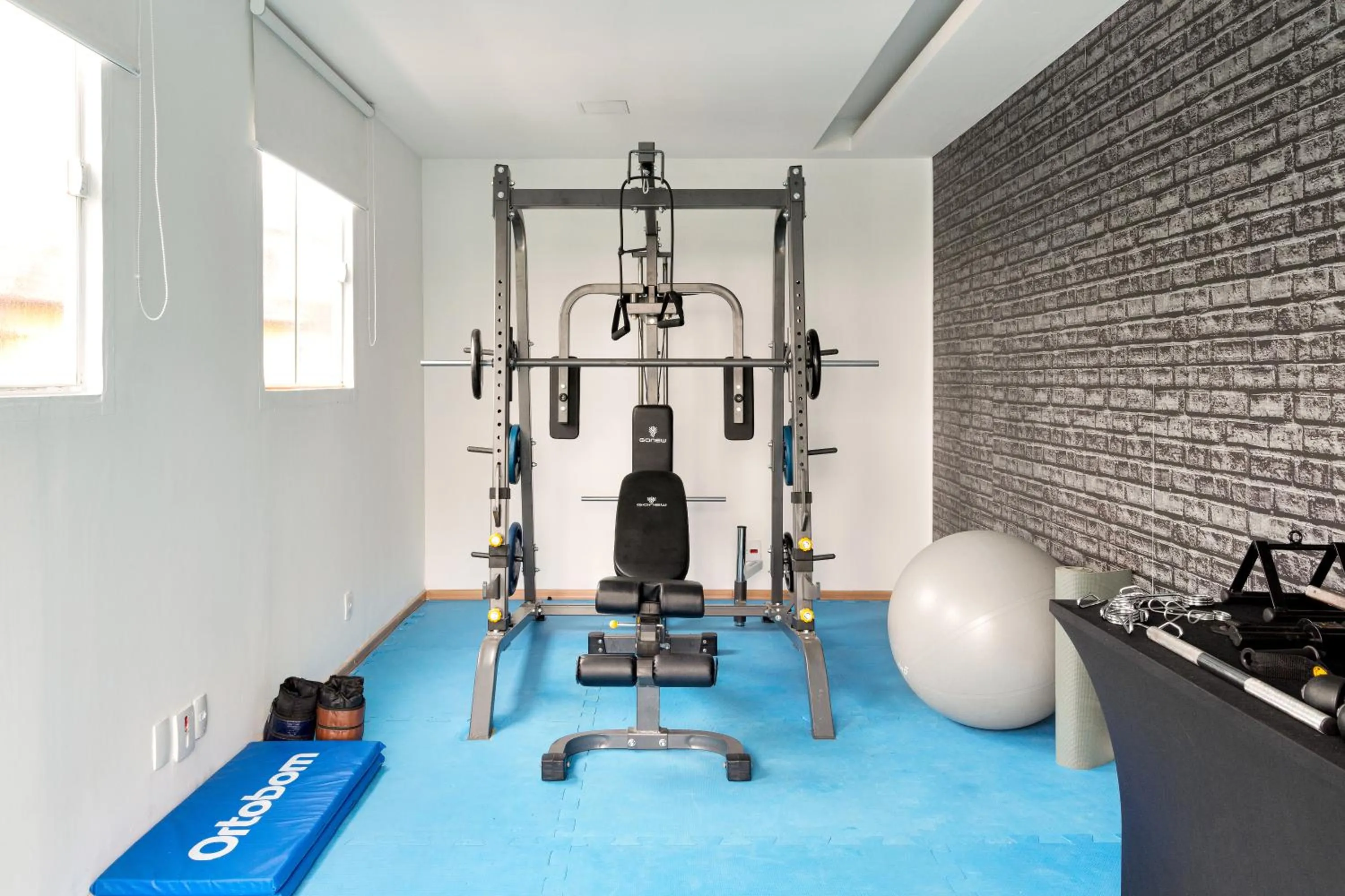 Fitness centre/facilities in Hotel Petropolis Inn