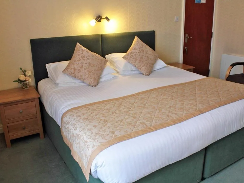 Bedroom, Bed in The Coach House