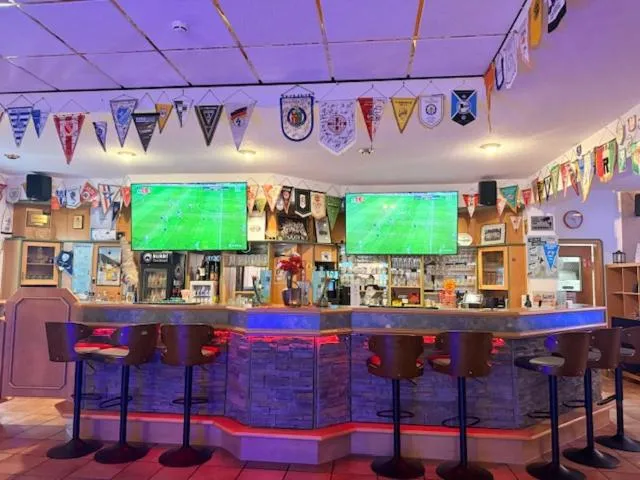 Communal lounge/ TV room in Sportschule Bitburg - Sportpark-Hotel