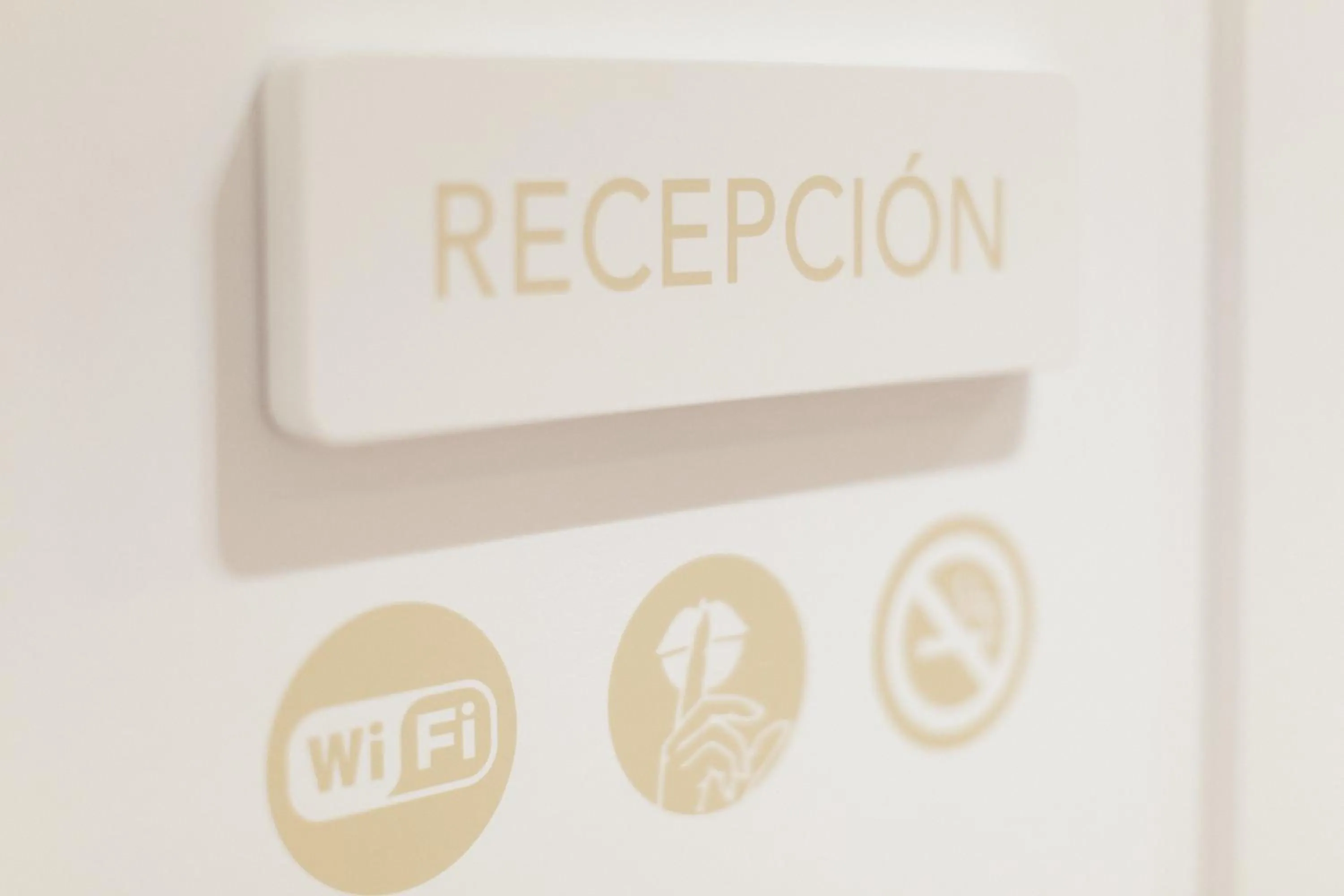 Logo/Certificate/Sign in Pension Del Mar