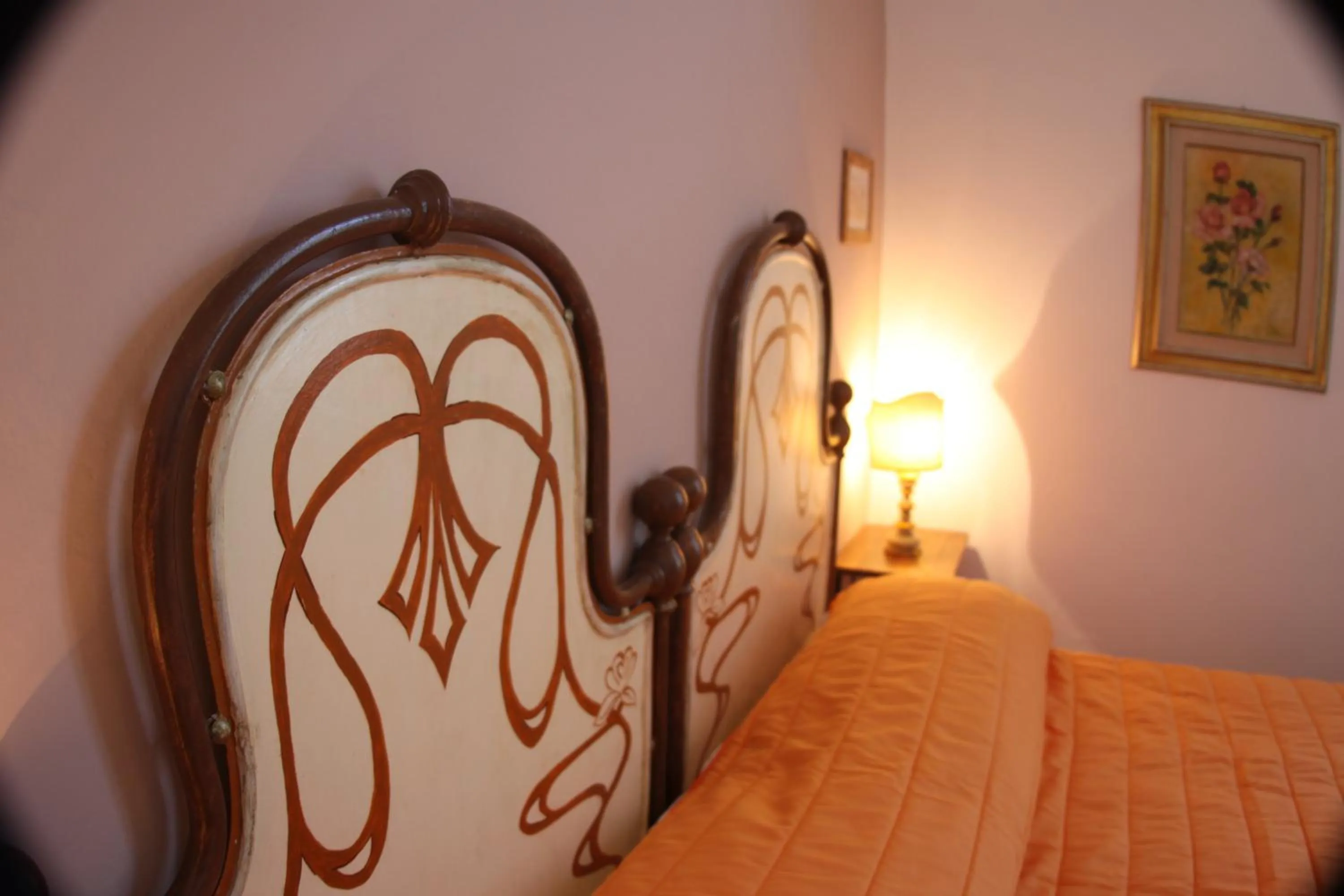 Decorative detail, Bed in Casa di Osio - Porta Romana