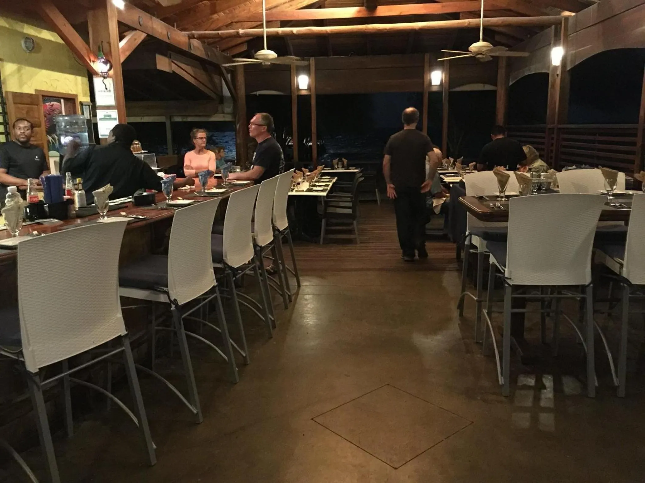 Restaurant/places to eat in Maya Beach Hotel