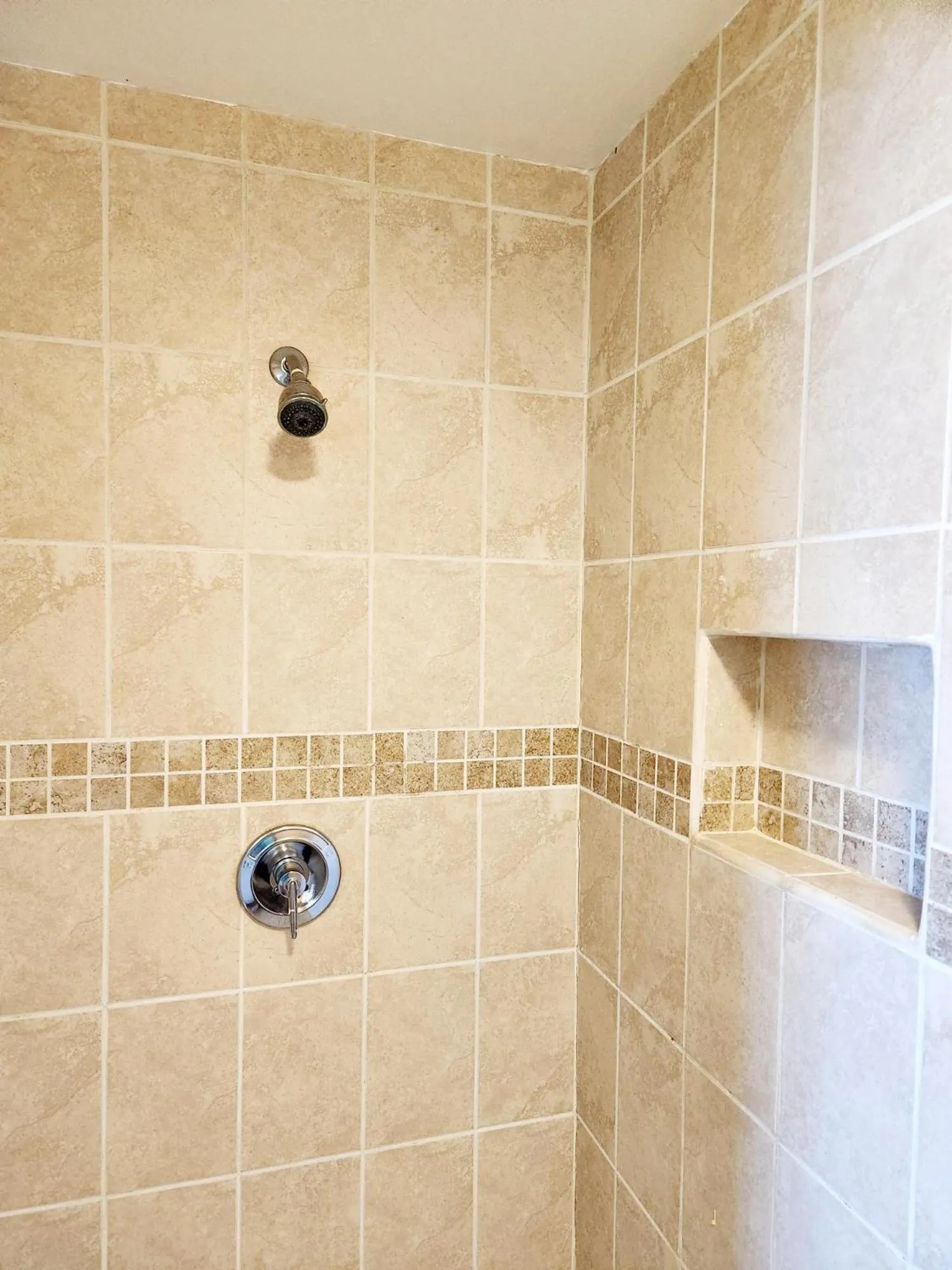 Shower in Maya Beach Hotel