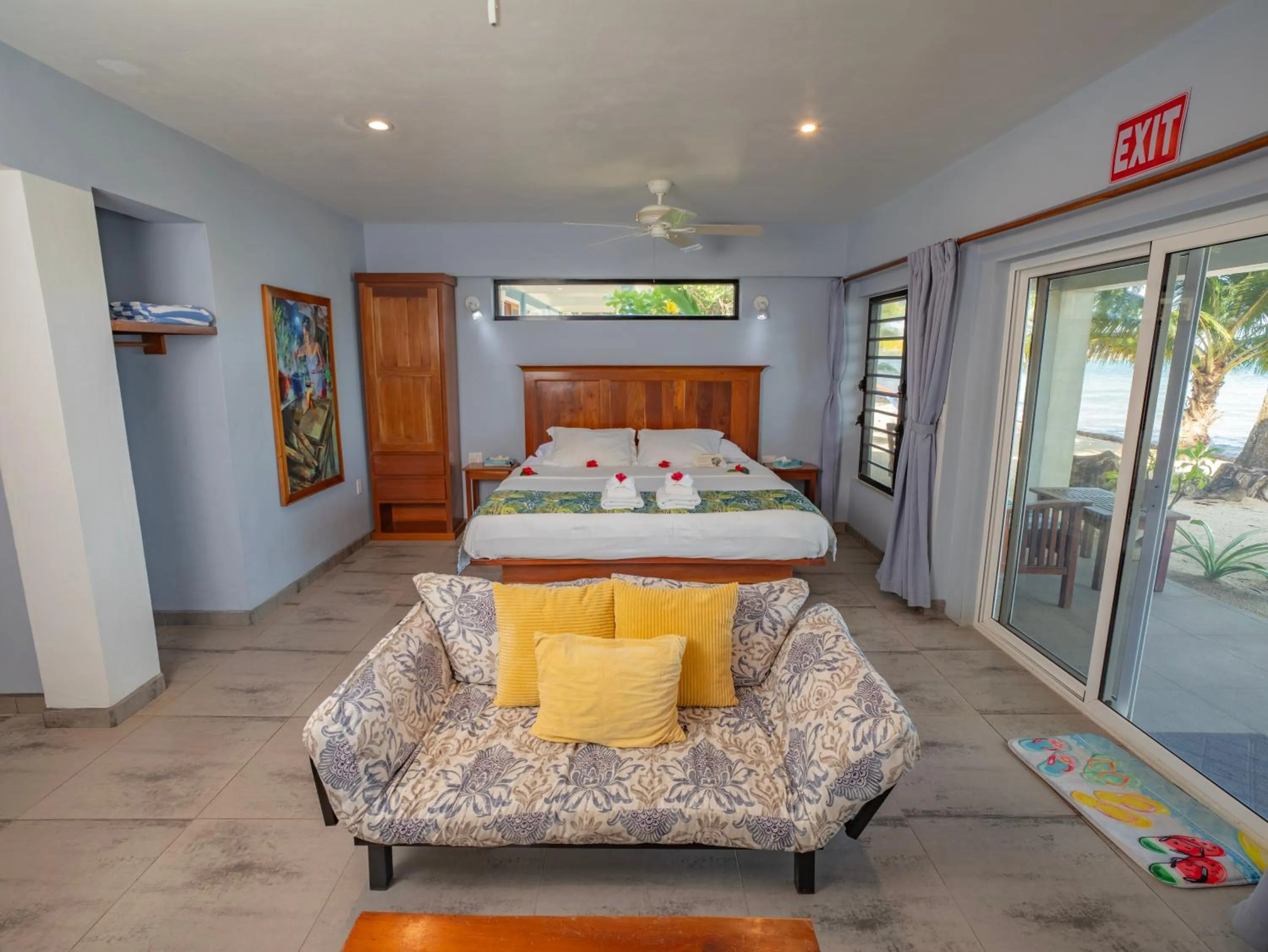 View (from property/room), Bed in Maya Beach Hotel