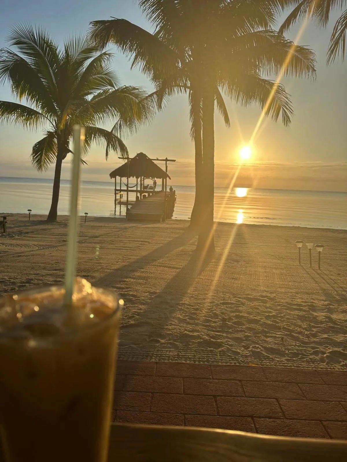 Restaurant/places to eat in Maya Beach Hotel