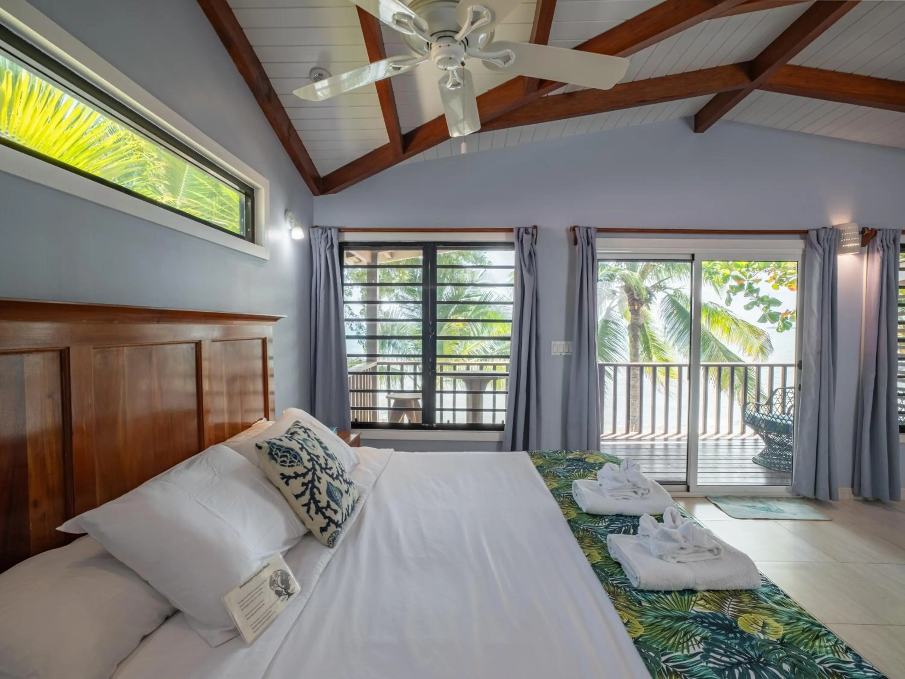 View (from property/room), Bed in Maya Beach Hotel