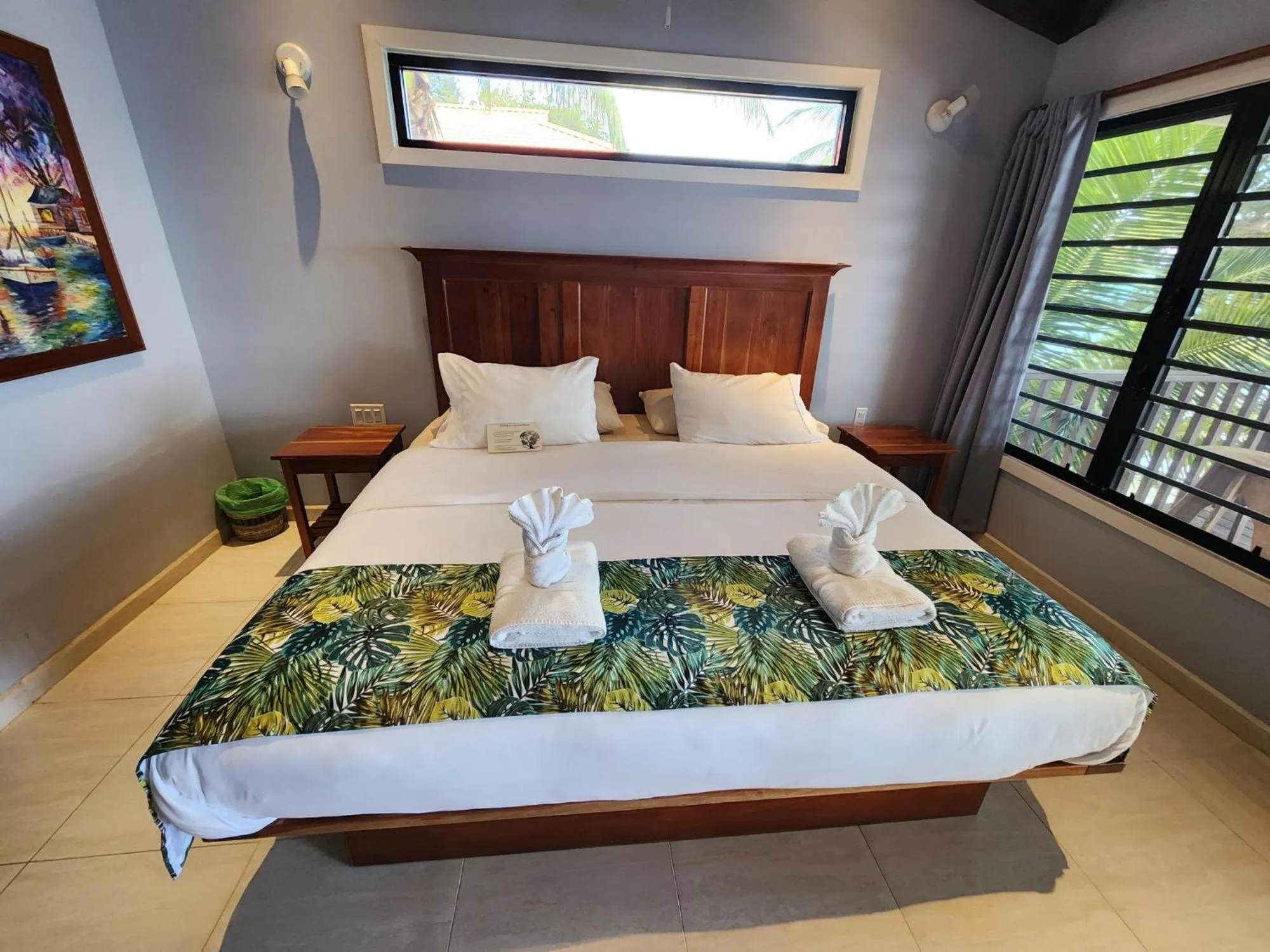 Bedroom, Bed in Maya Beach Hotel