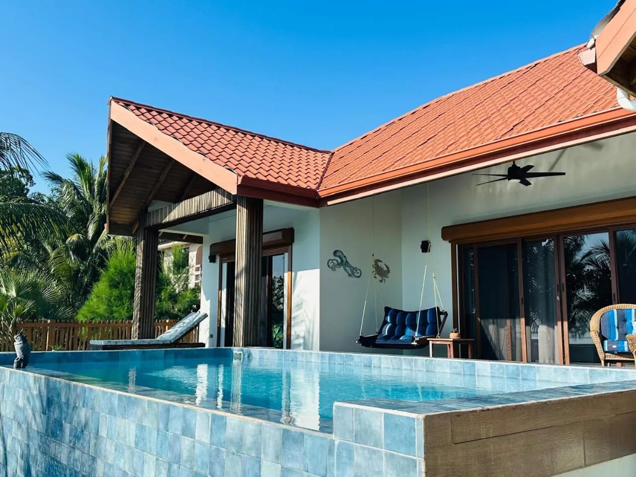 Swimming pool in Maya Beach Hotel
