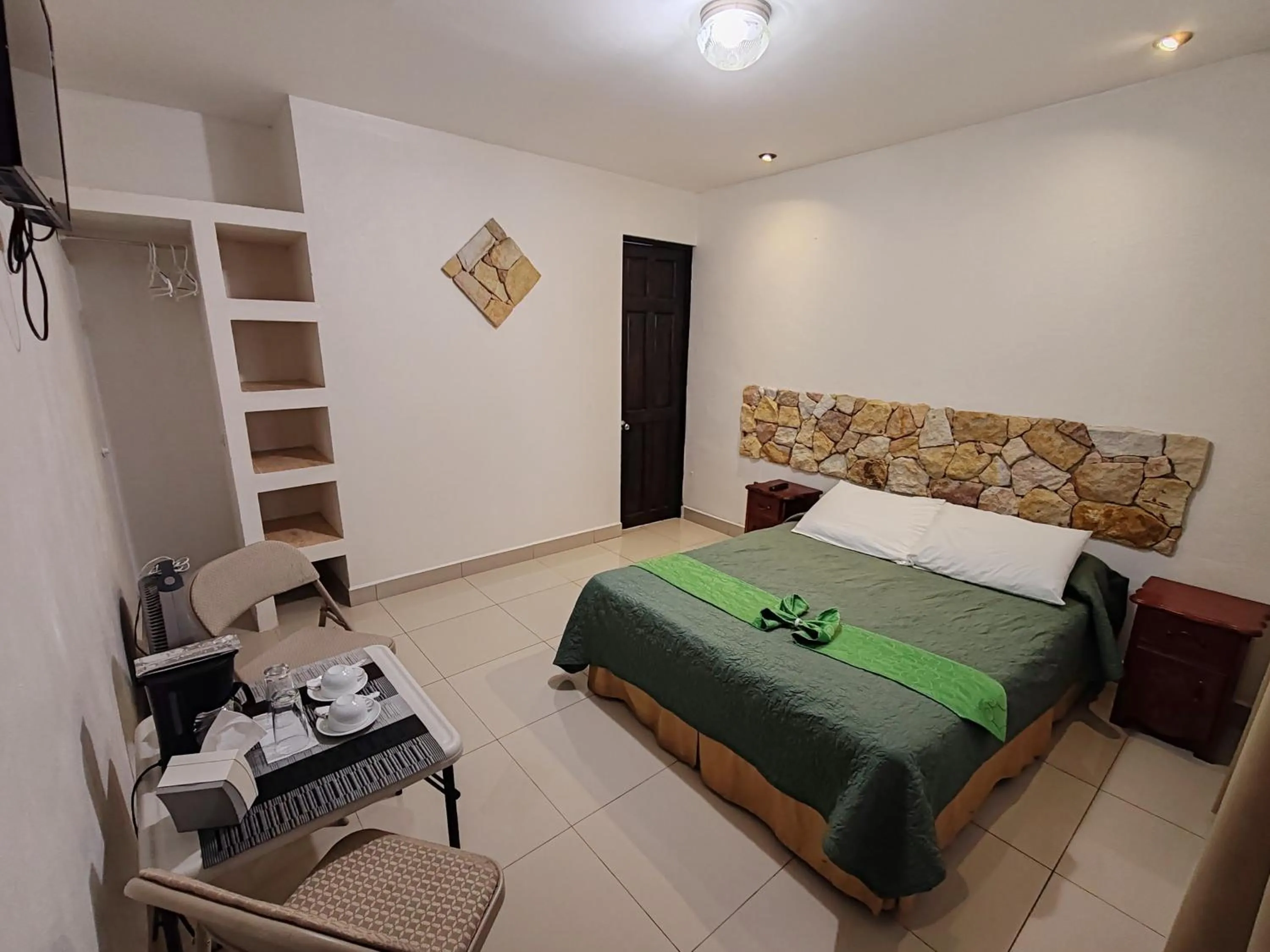 Photo of the whole room, Bed in Hotel Cibeles Resort