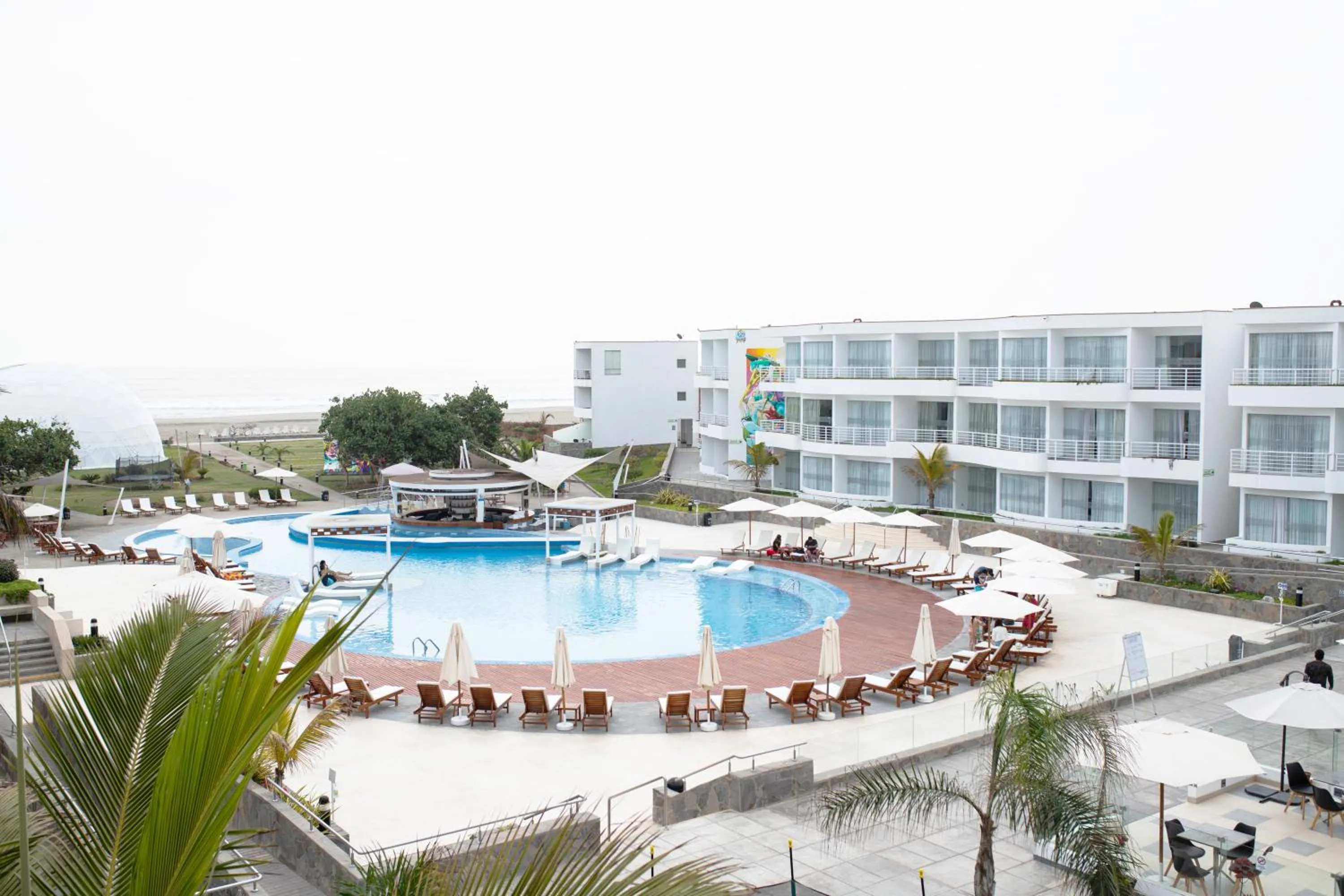 Pool view in VPX Hotel