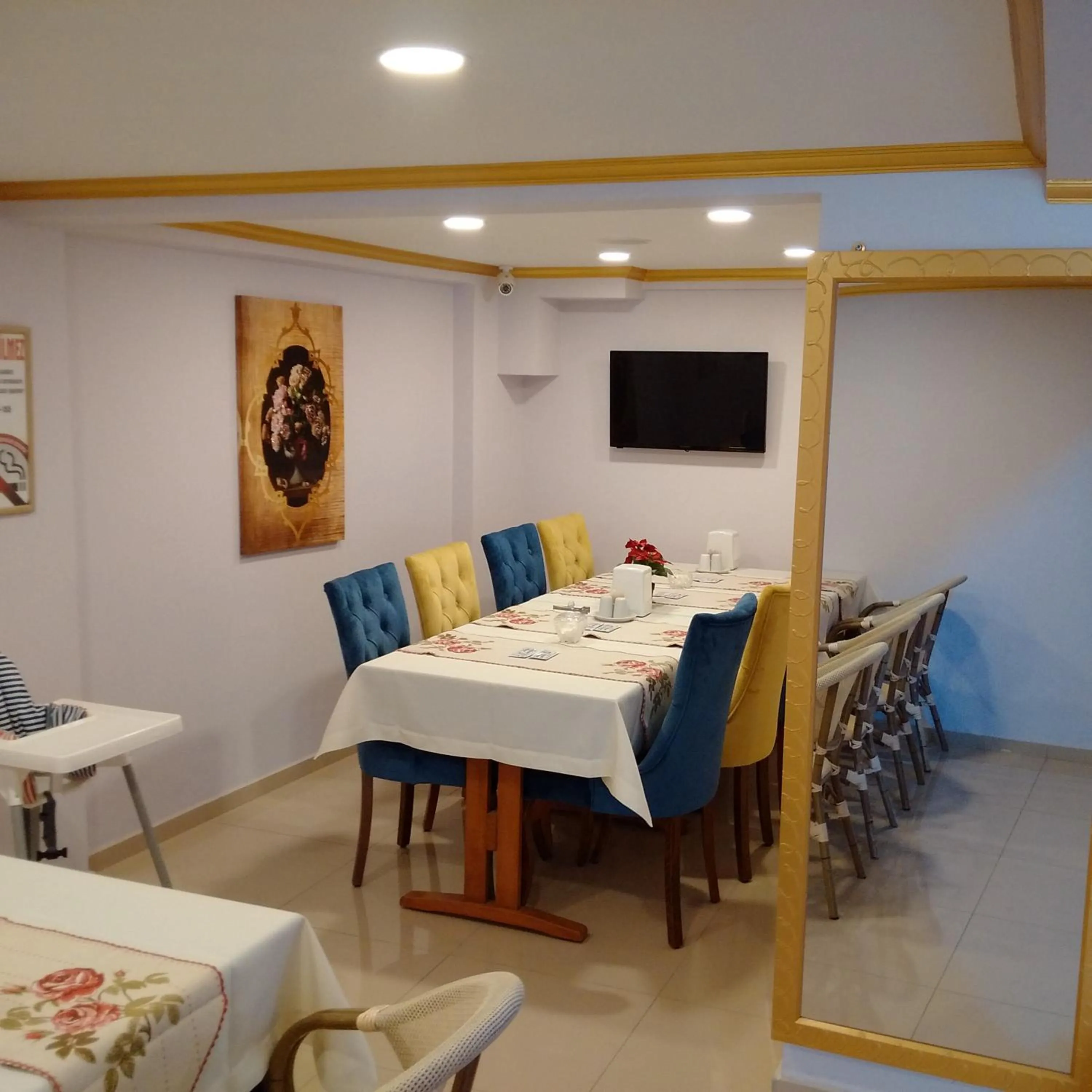 Seating area in Safran Palas