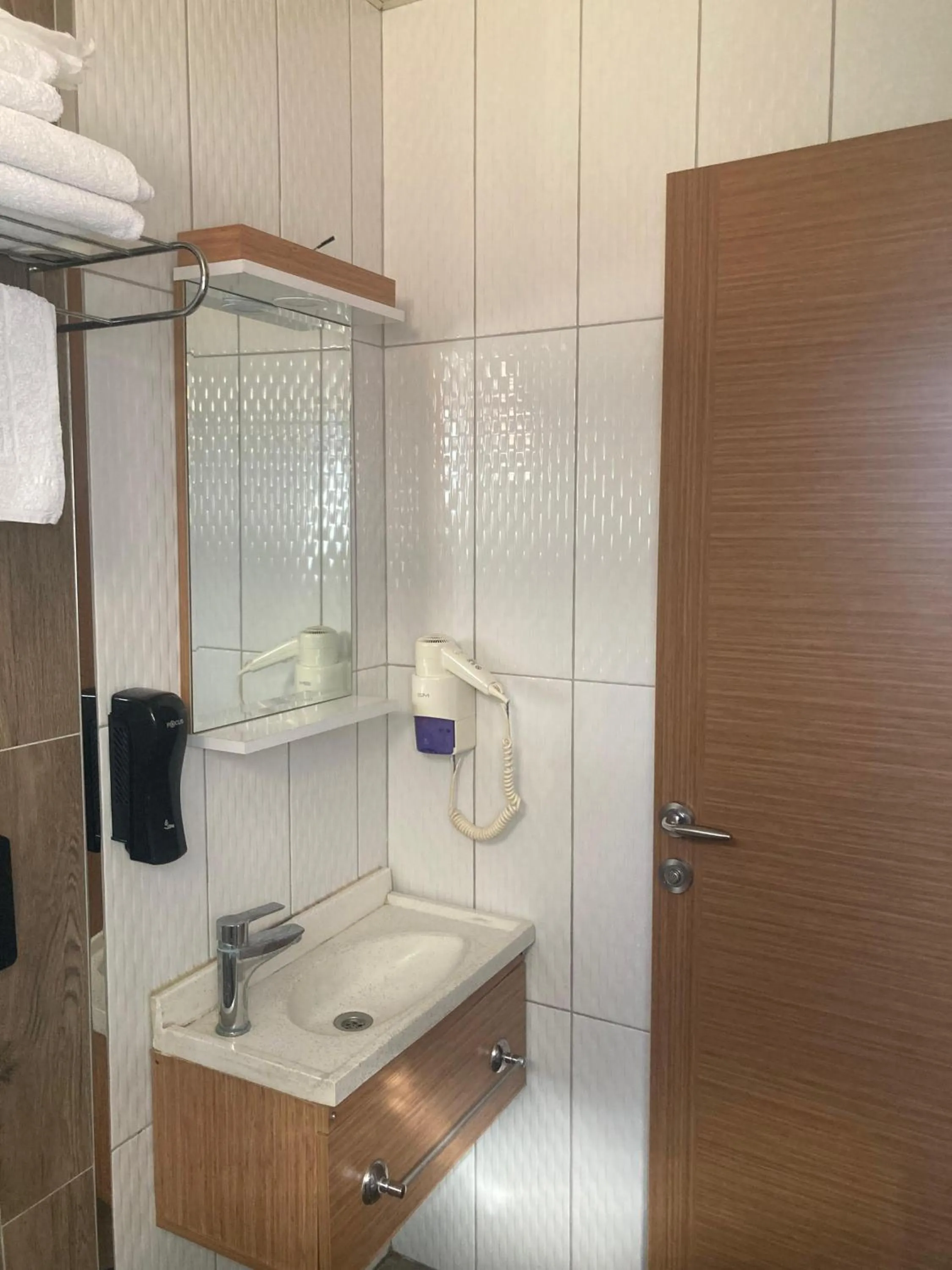 Shower in Safran Palas