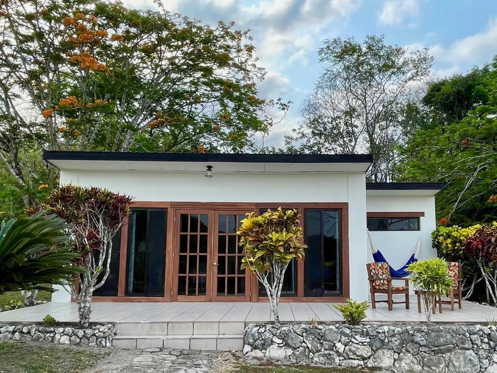 Balcony/Terrace in Gumbo Limbo Jungle Resort