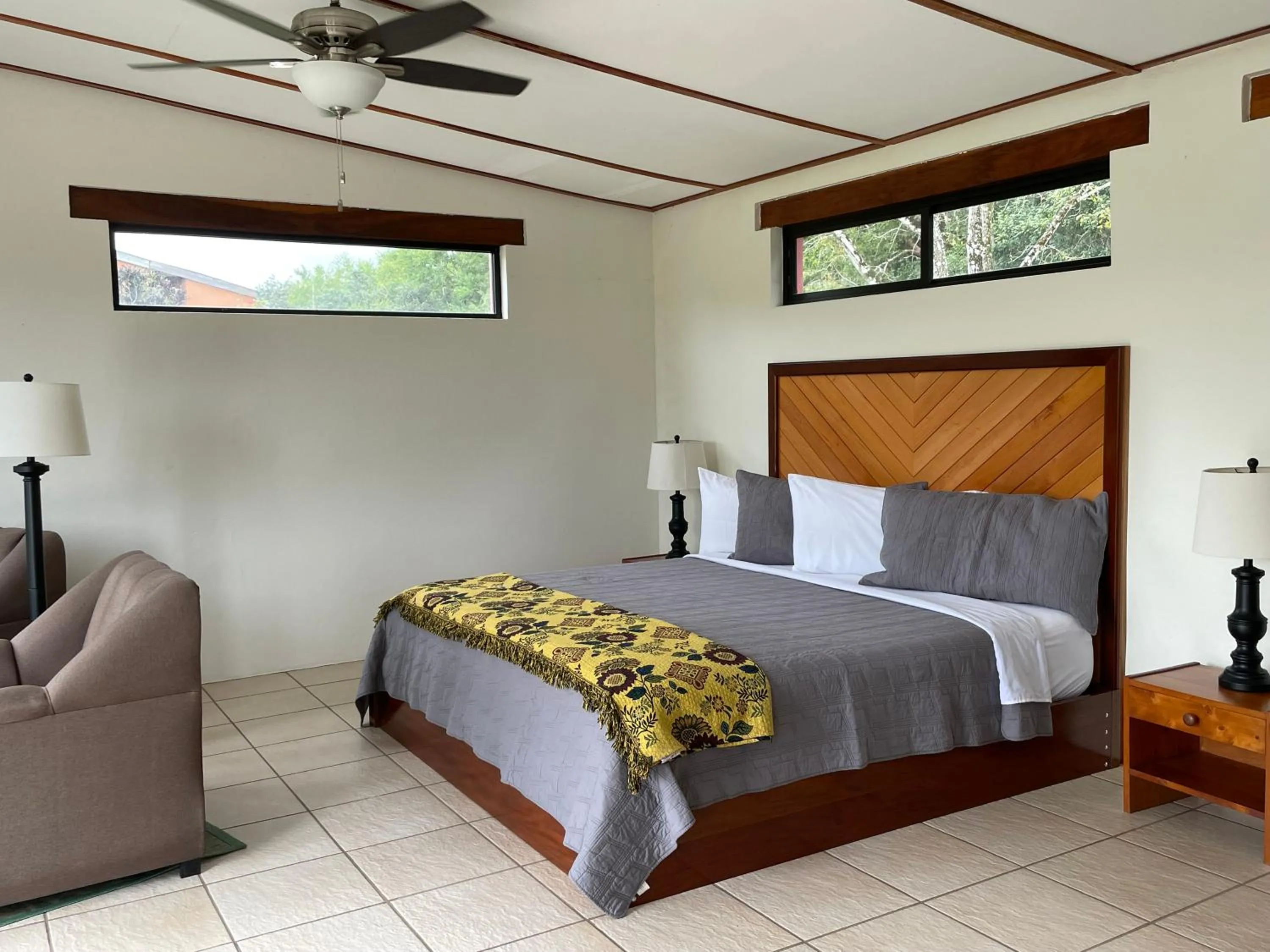 Bedroom in Gumbo Limbo Jungle Resort